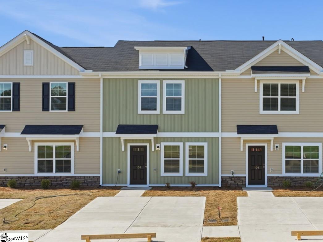 104 Lilac Loop Property Photo 1