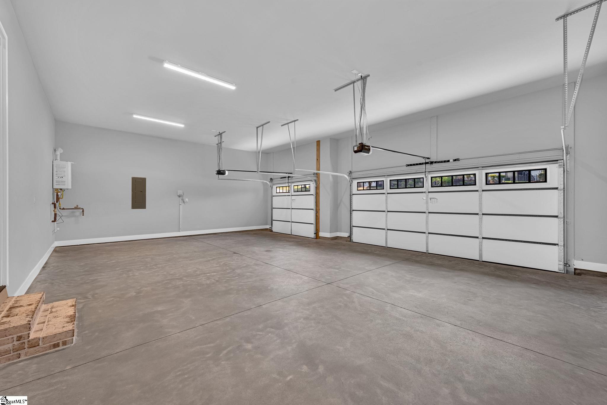 1589737 Property Photo 14