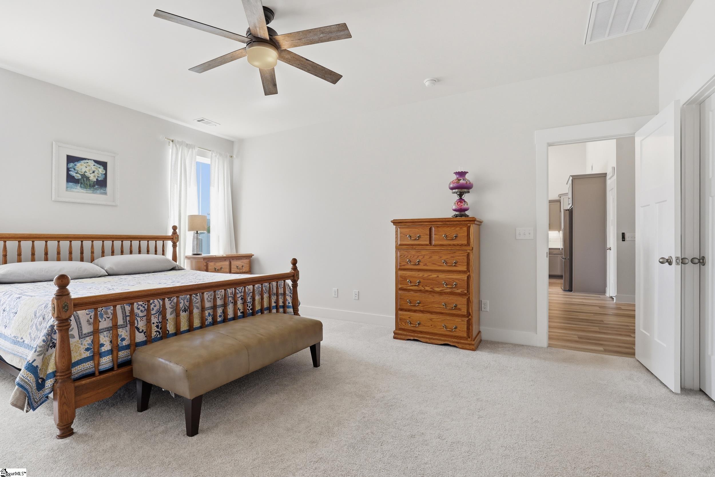 123 Ives Way Property Photo 14
