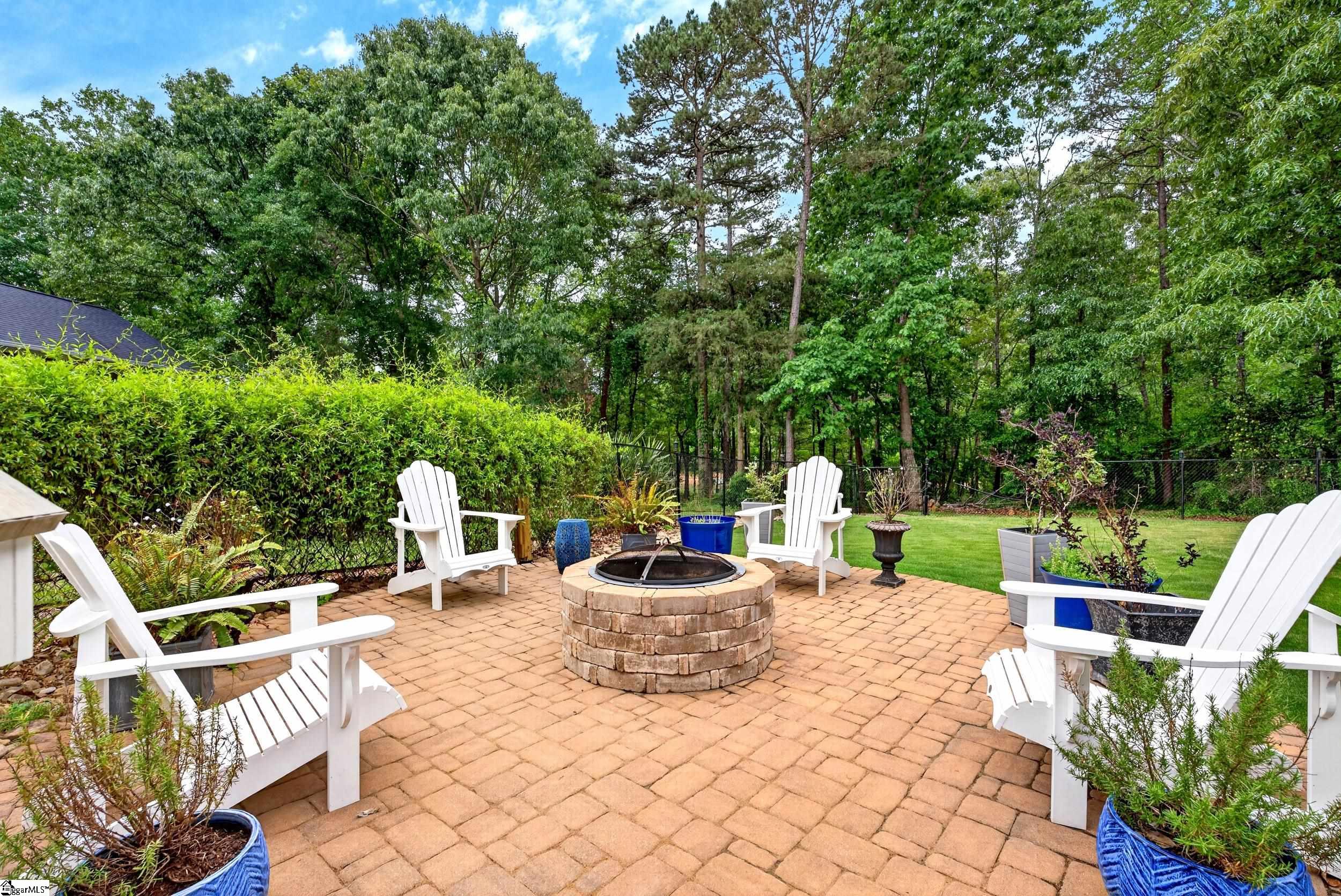 135 Winding River Drive Property Photo 40