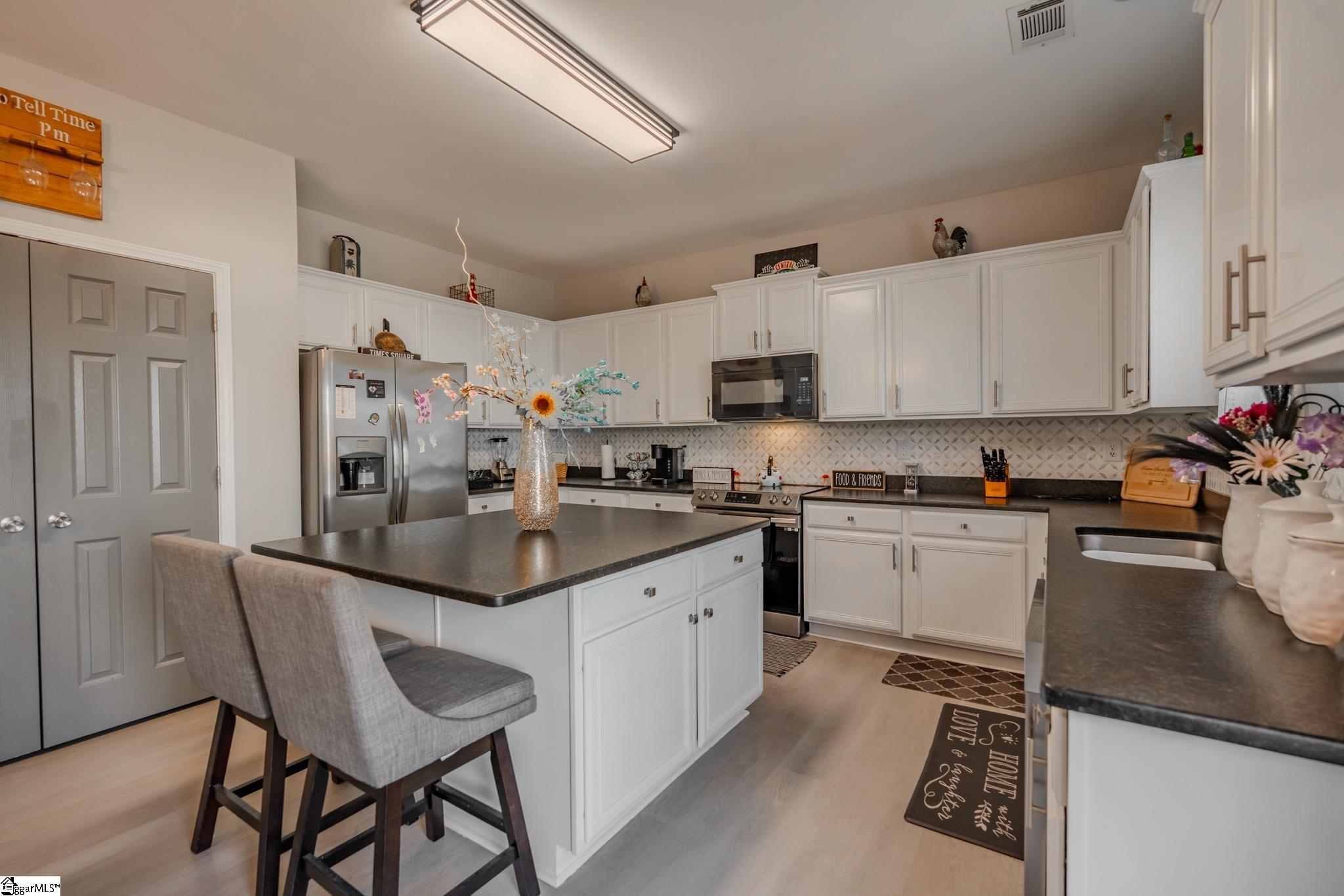 4 Ashwyn Court Property Photo 5