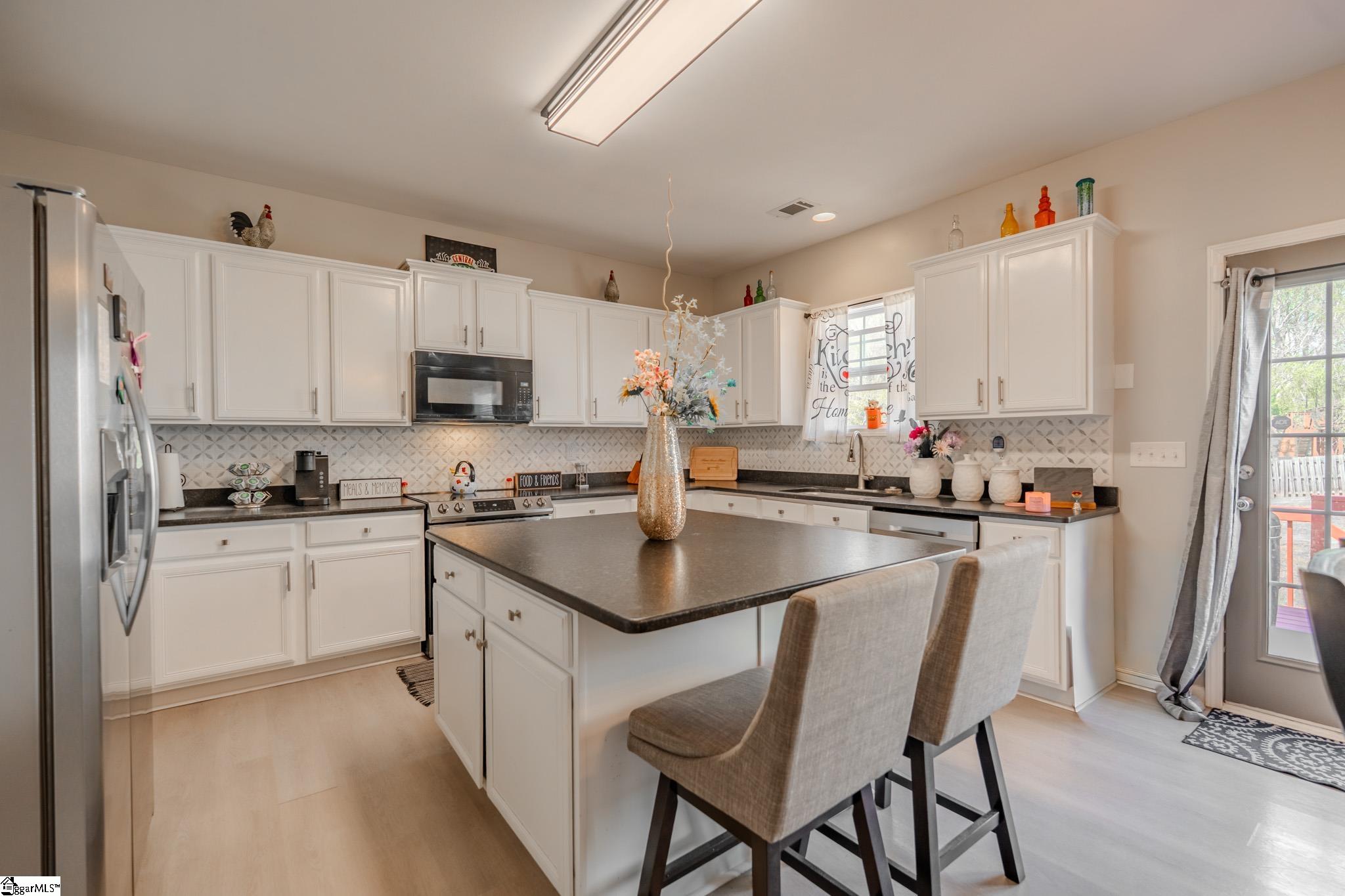 4 Ashwyn Court Property Photo 6