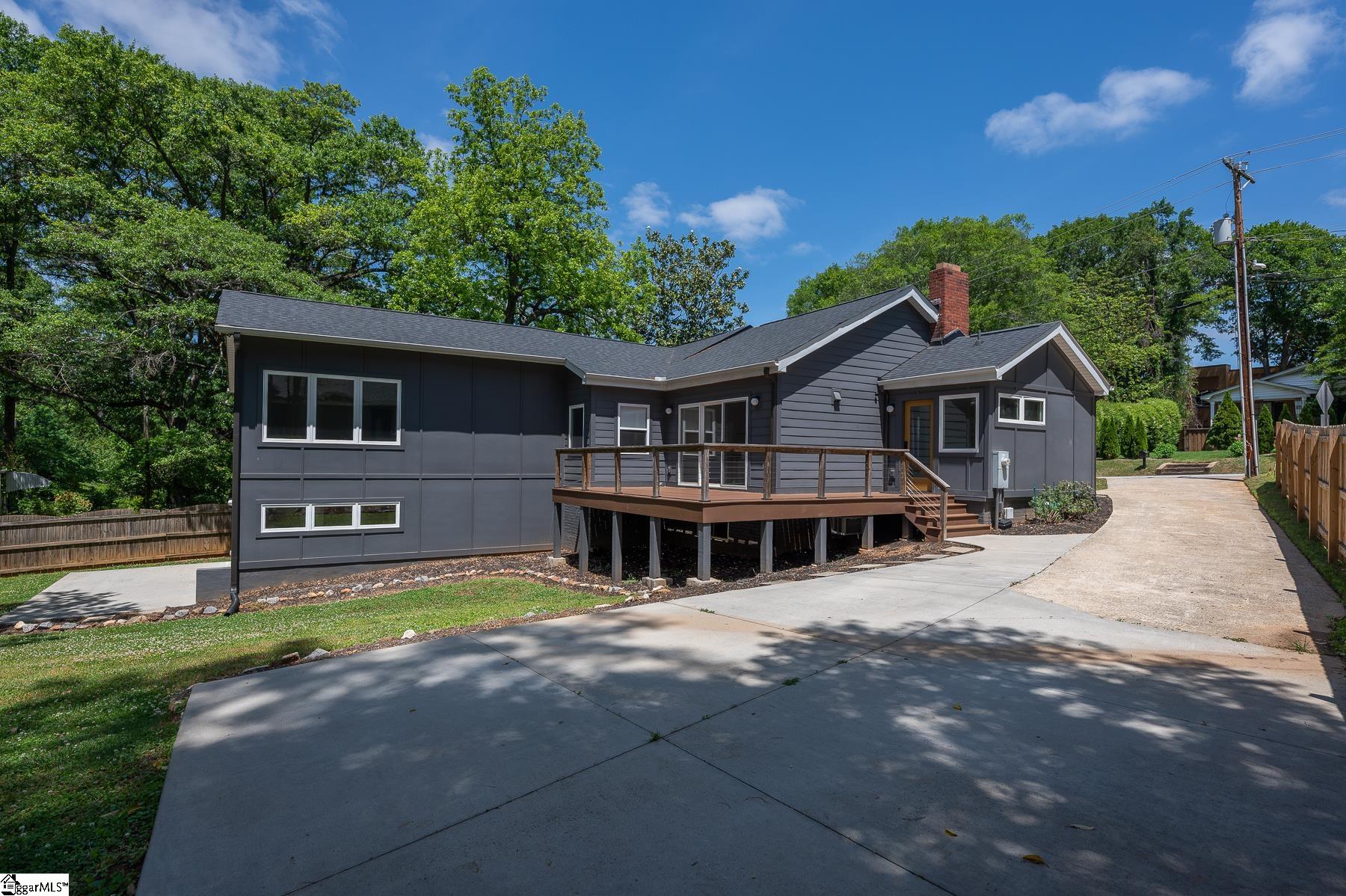 46 Briarcliff Drive Property Photo 3