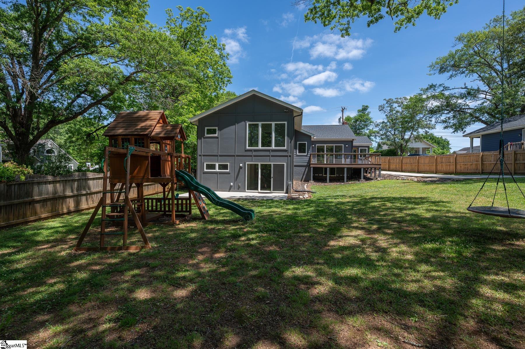 46 Briarcliff Drive Property Photo 4