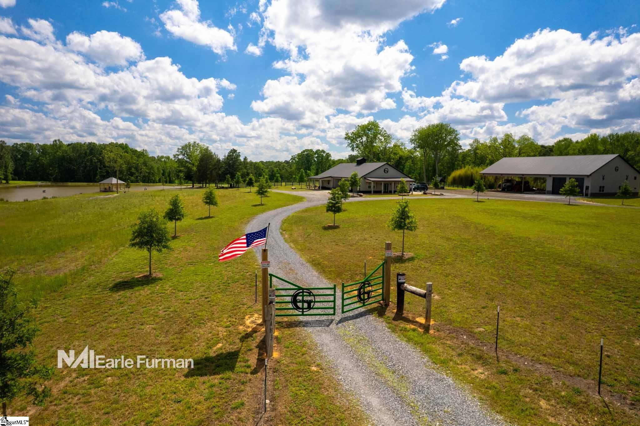 7483 252 Highway Property Photo 13