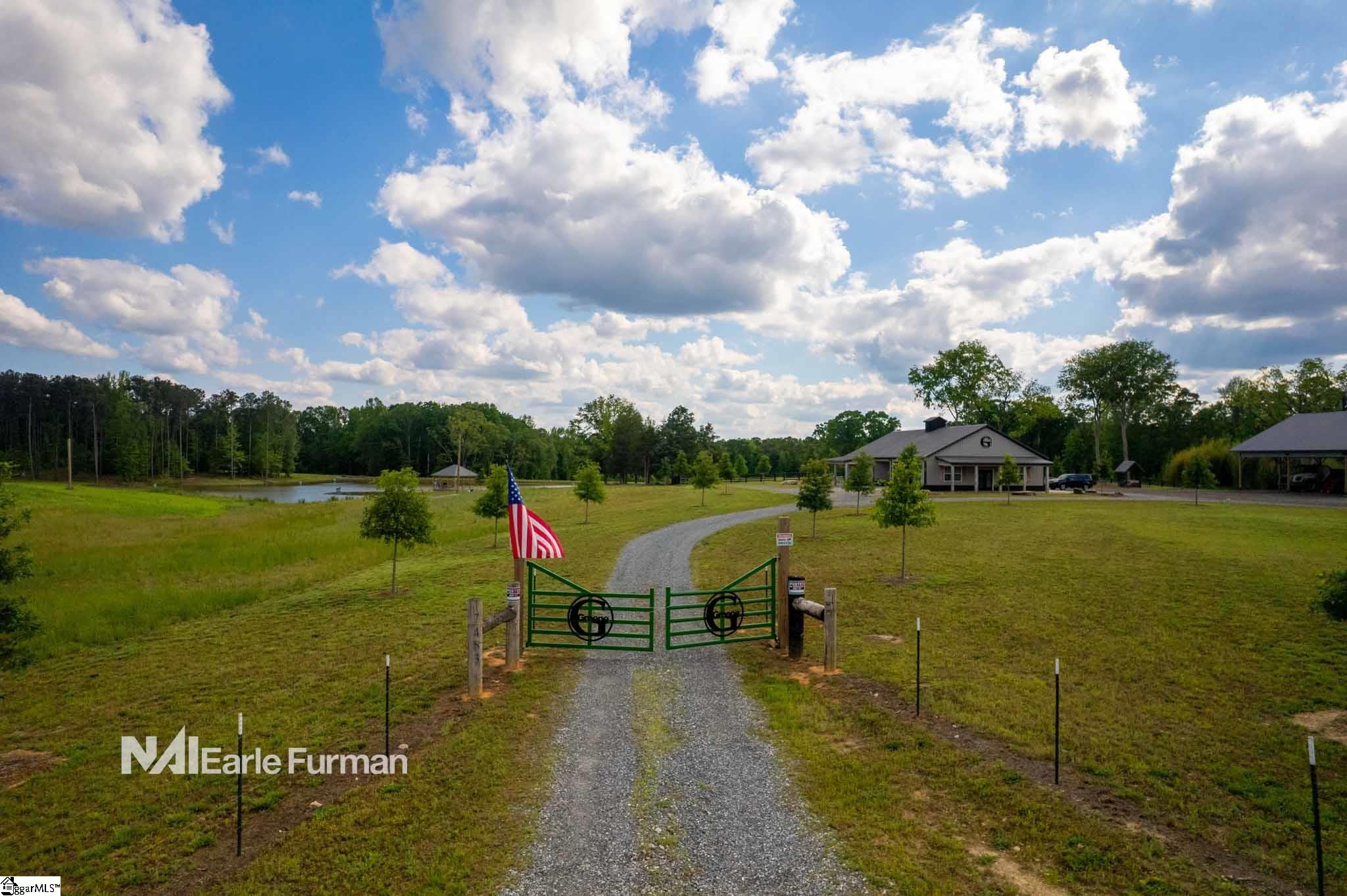 7483 252 Highway Property Photo 22