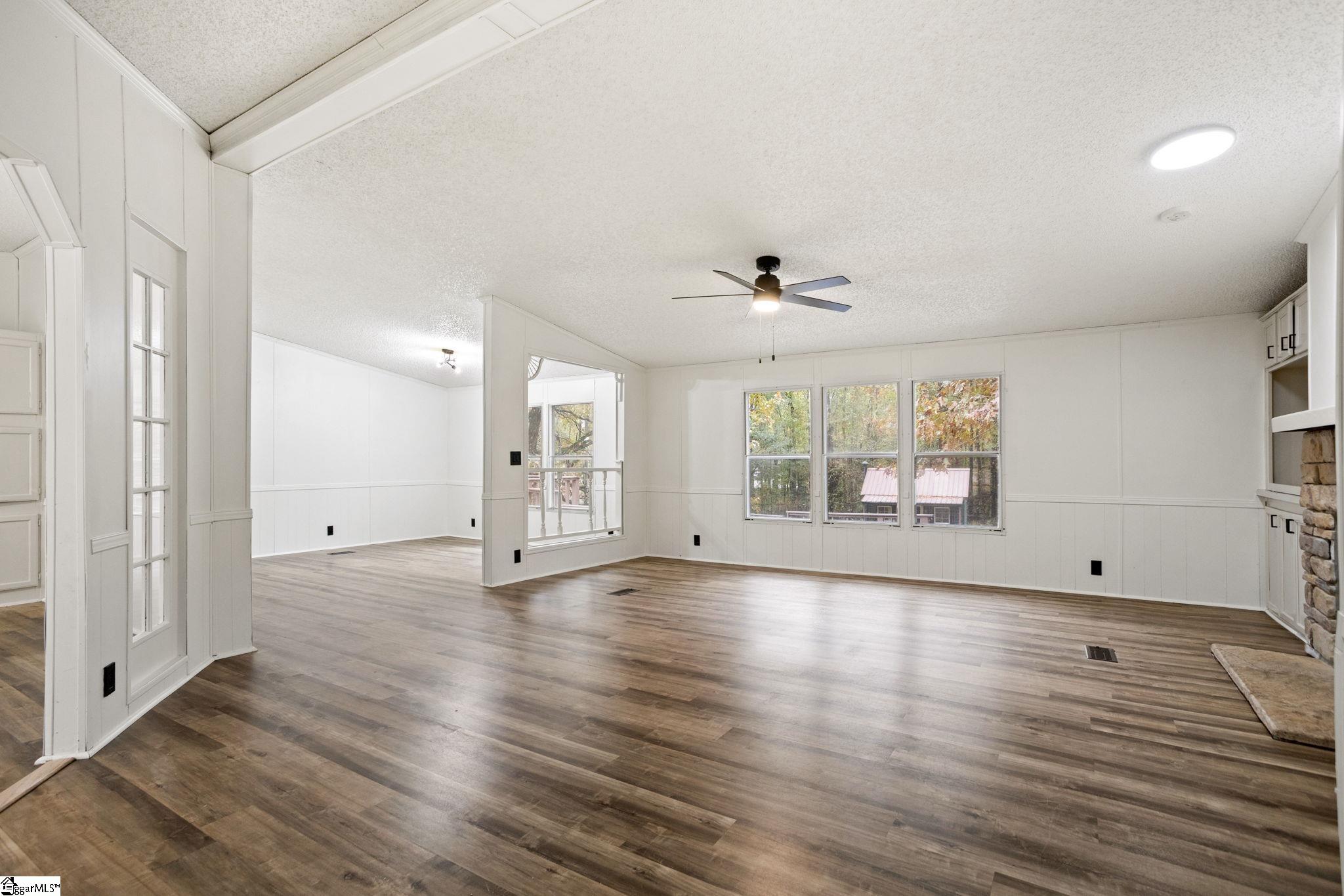 100 Epps Road Property Photo 6