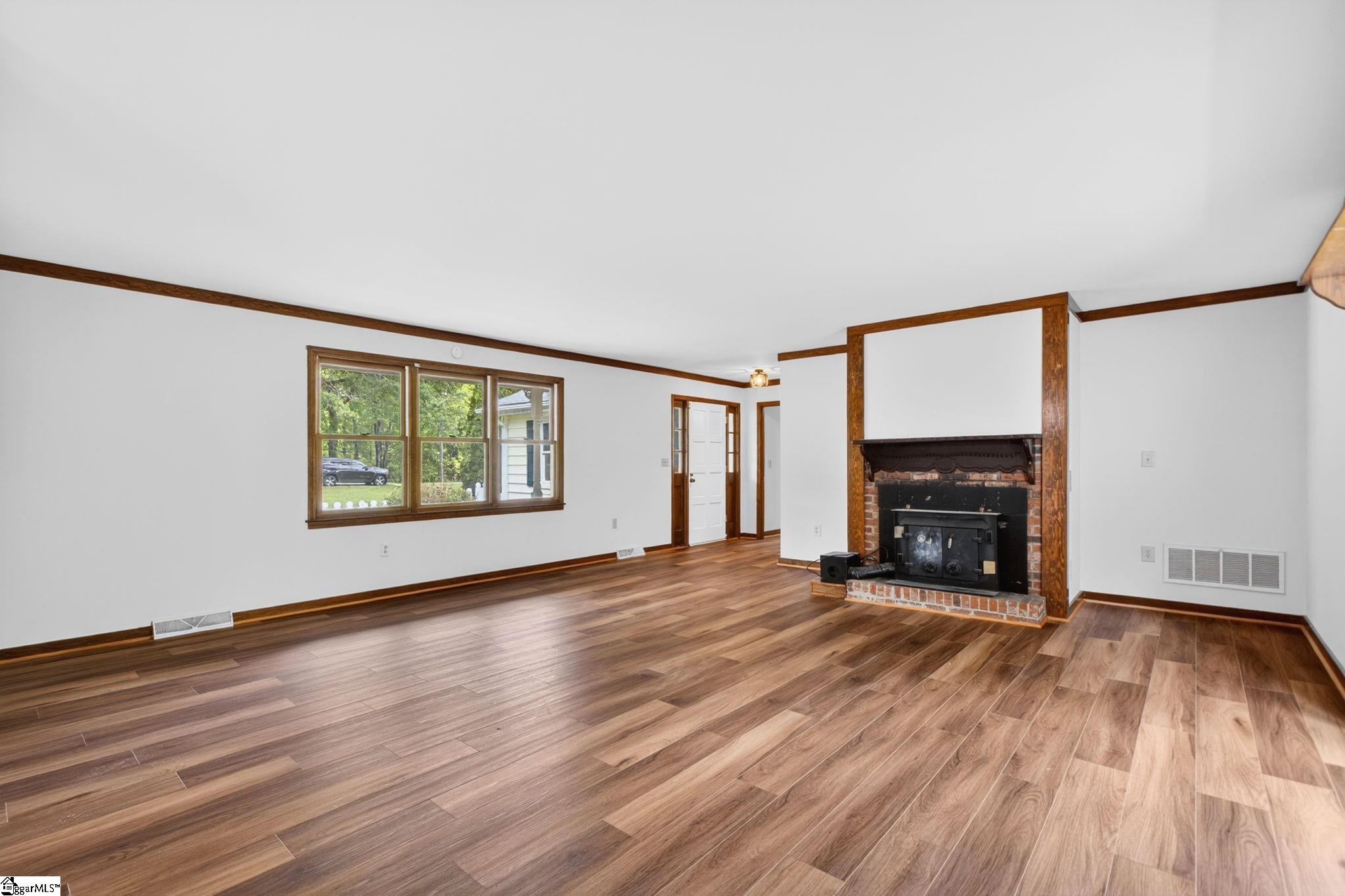 227 White Drive Property Photo 12