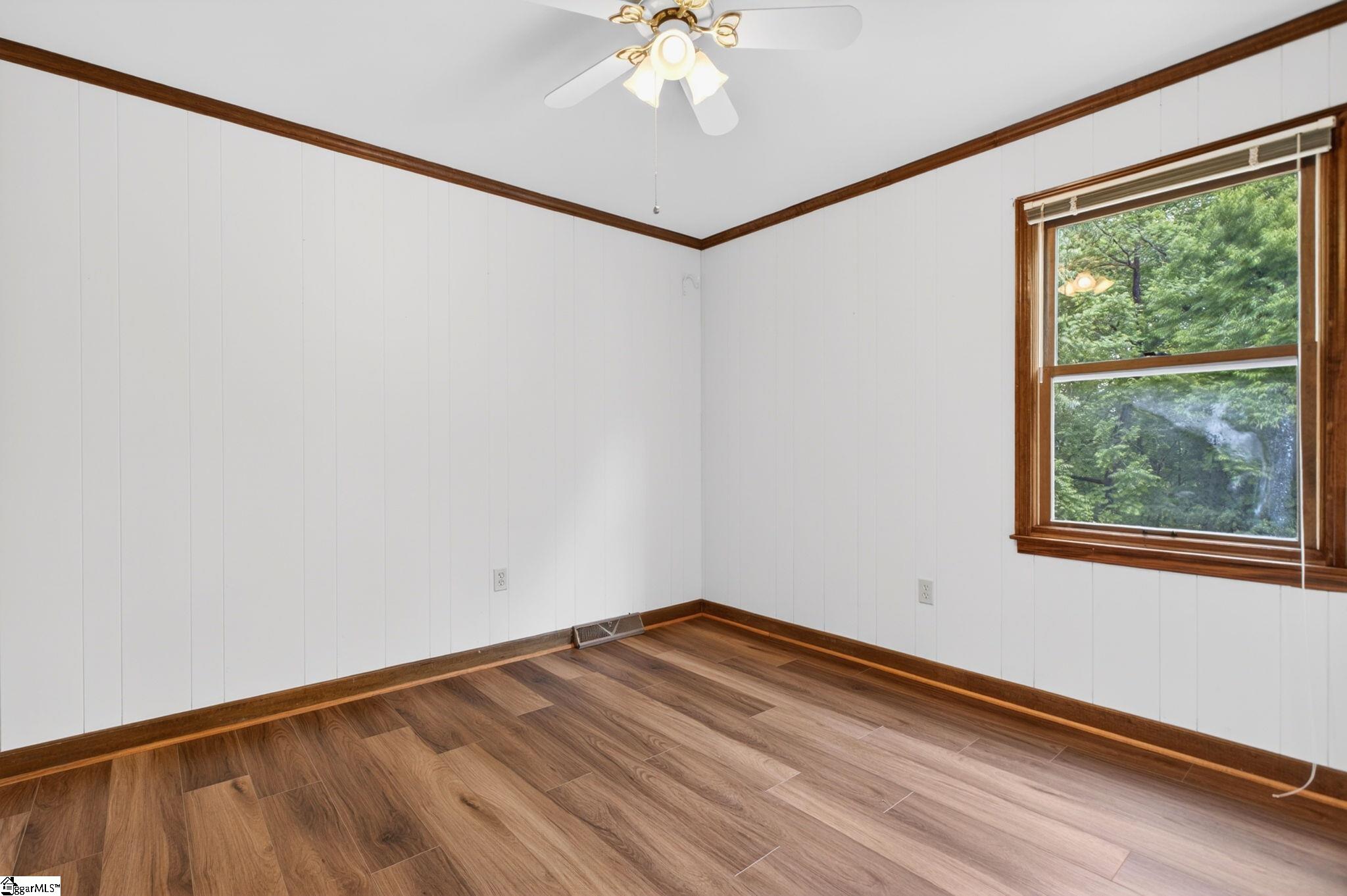 227 White Drive Property Photo 32
