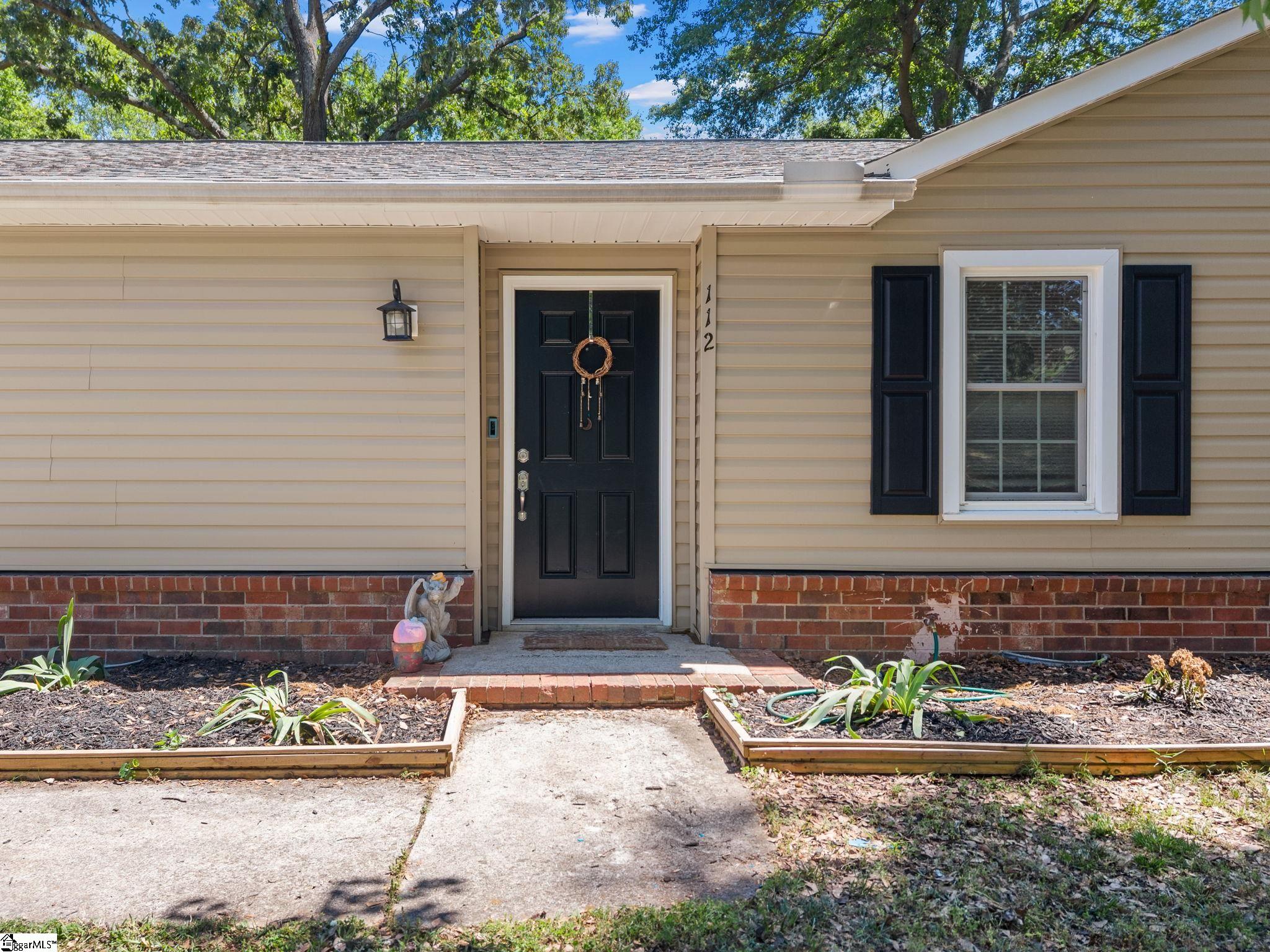 112 Canebrake Drive Property Photo 3