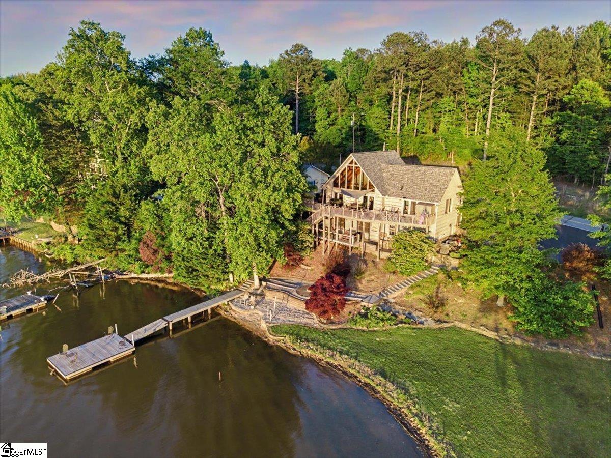 1113 Dickson Road Property Photo 3