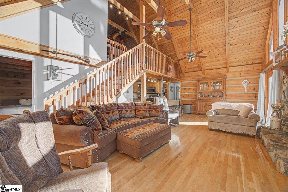 1113 Dickson Road Property Photo 10