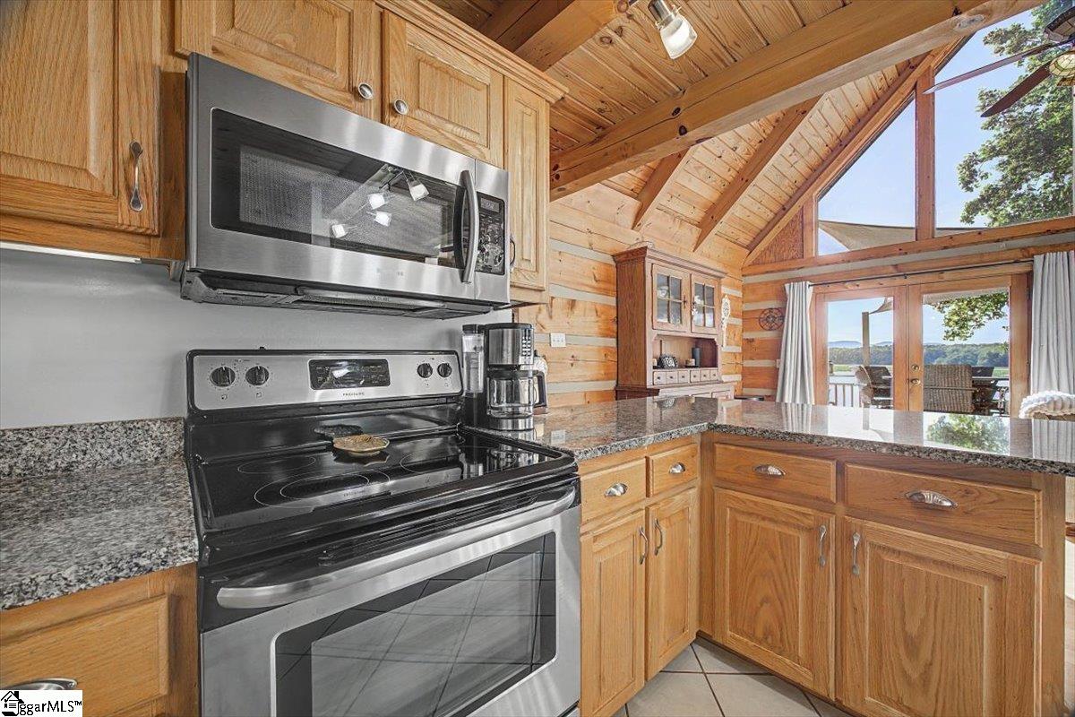 1113 Dickson Road Property Photo 15
