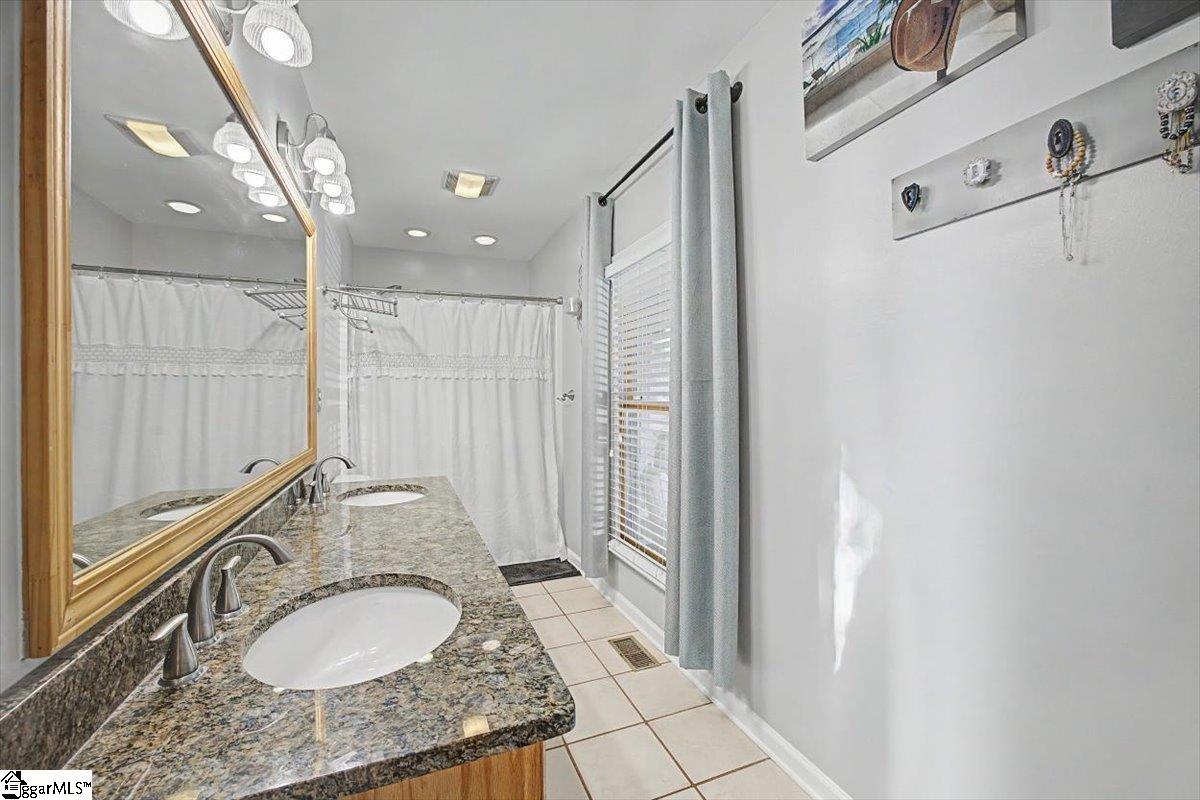 1113 Dickson Road Property Photo 19