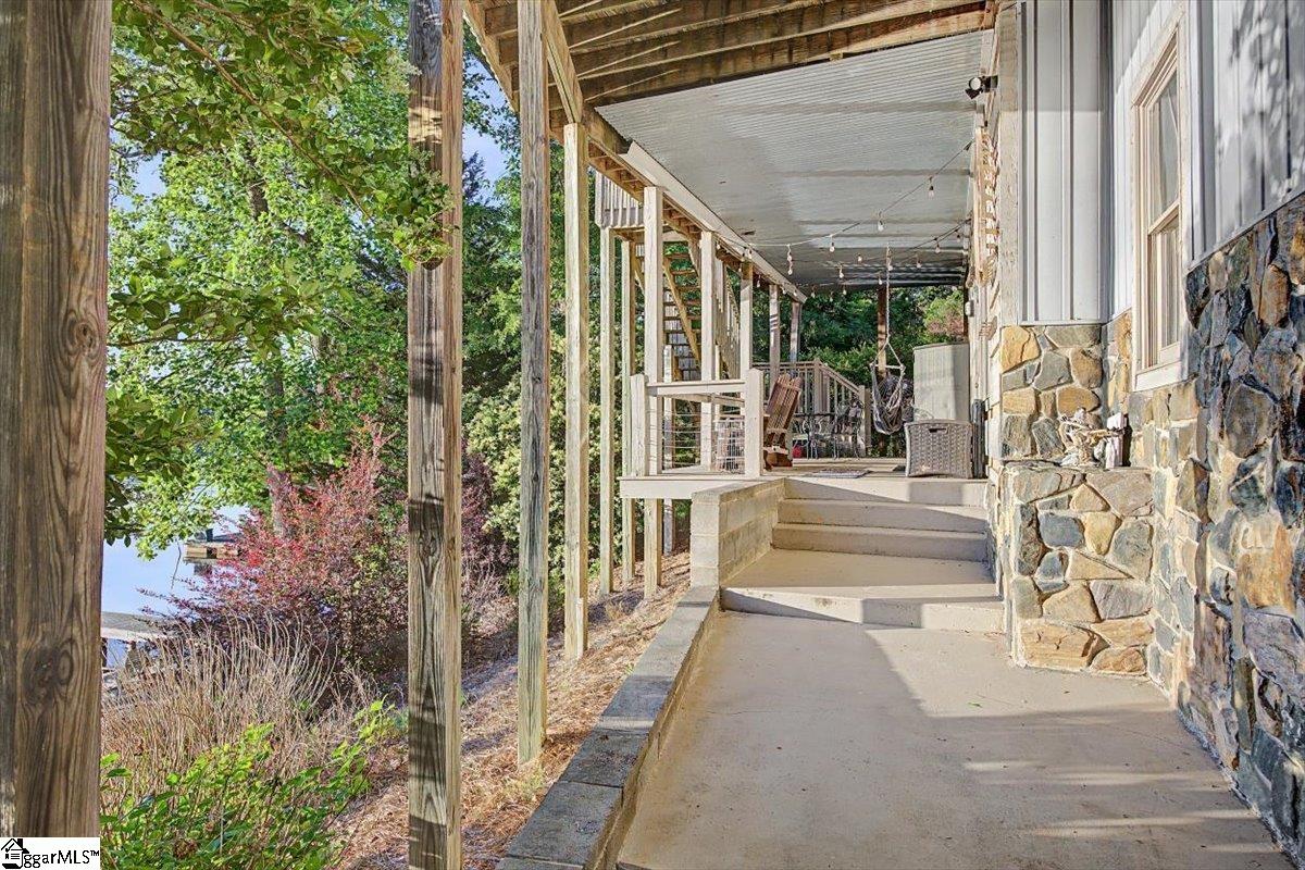 1113 Dickson Road Property Photo 32