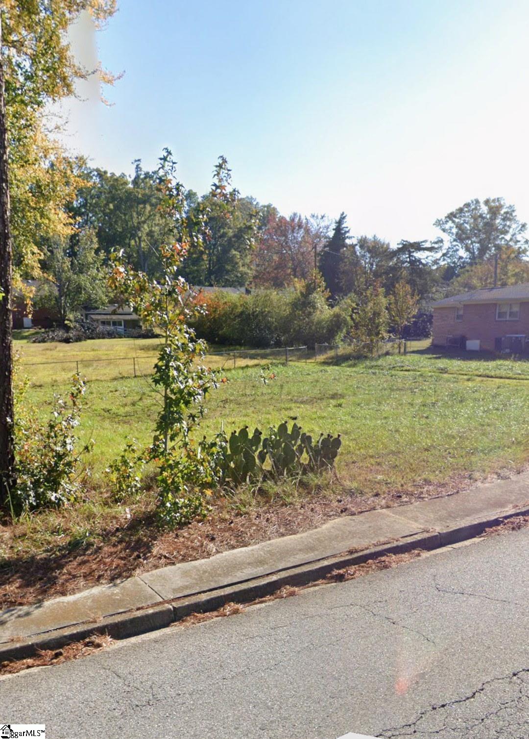 552 Springdale Drive Property Photo 4