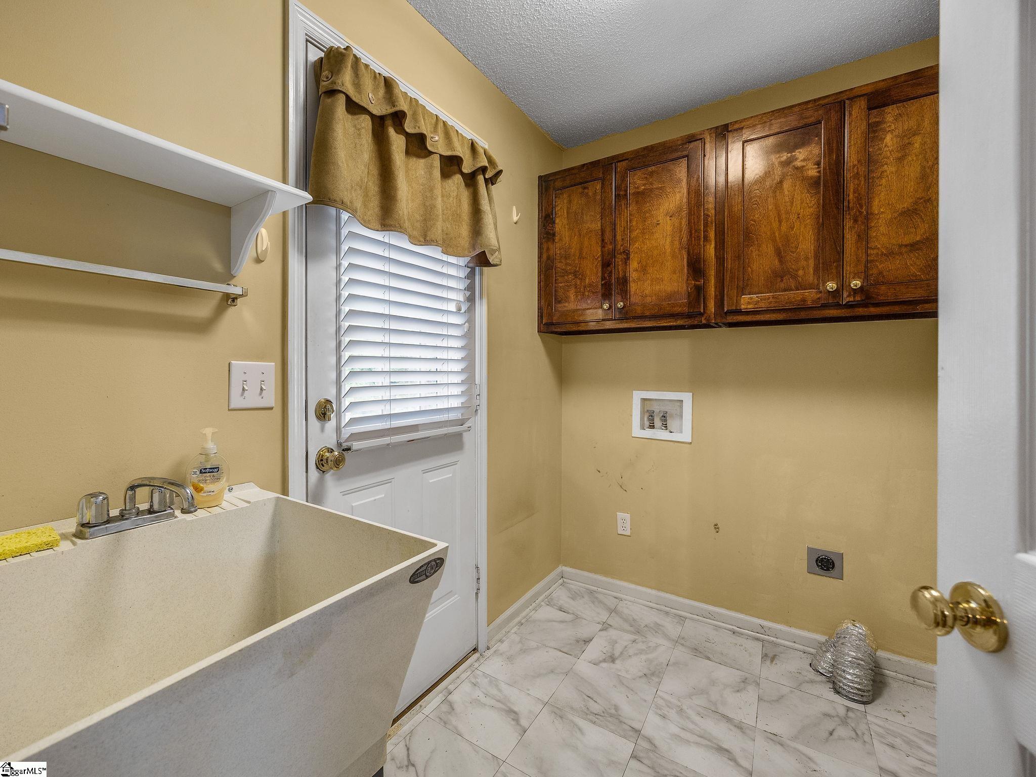 353 Round Ridge Road Property Photo 21