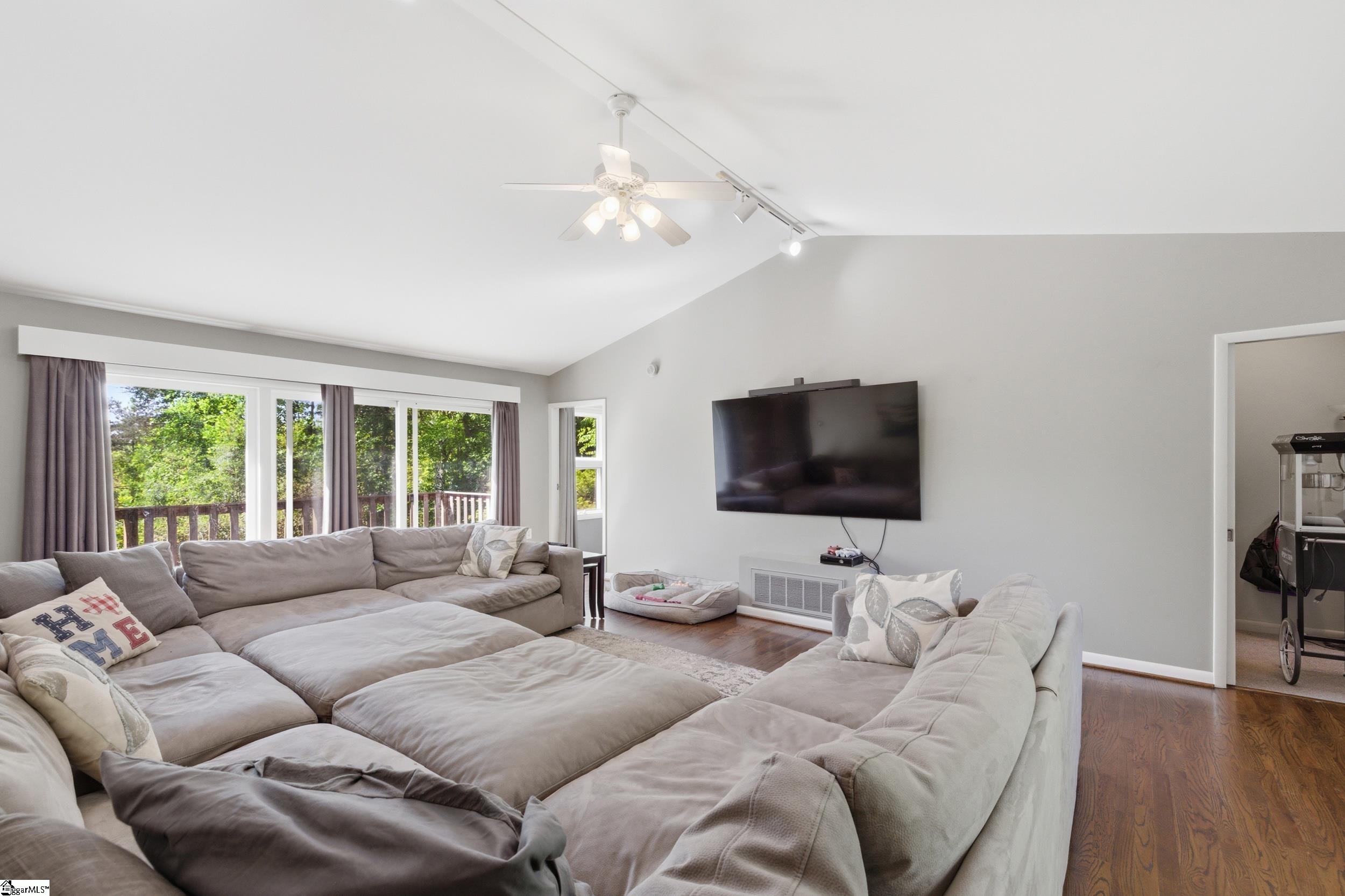 1237 Mile Creek Road Property Photo 10