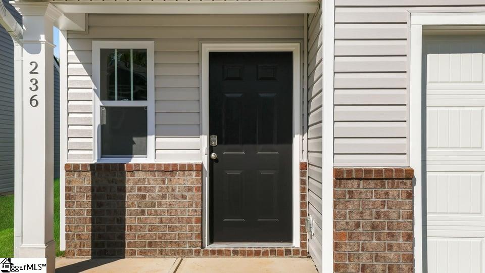 236 Deskin Lane Property Photo 3