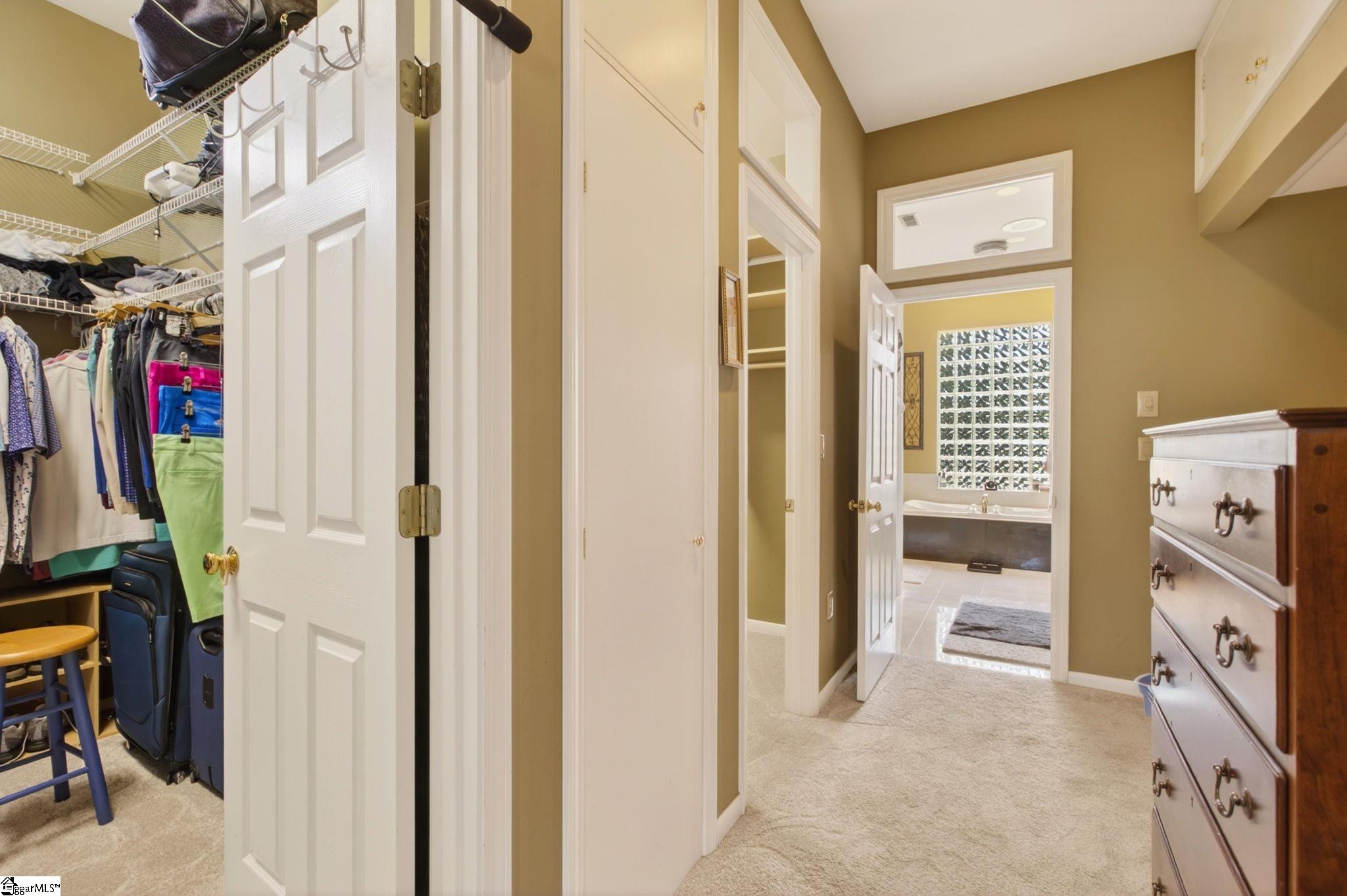 5 Country Squire Court Property Photo 15