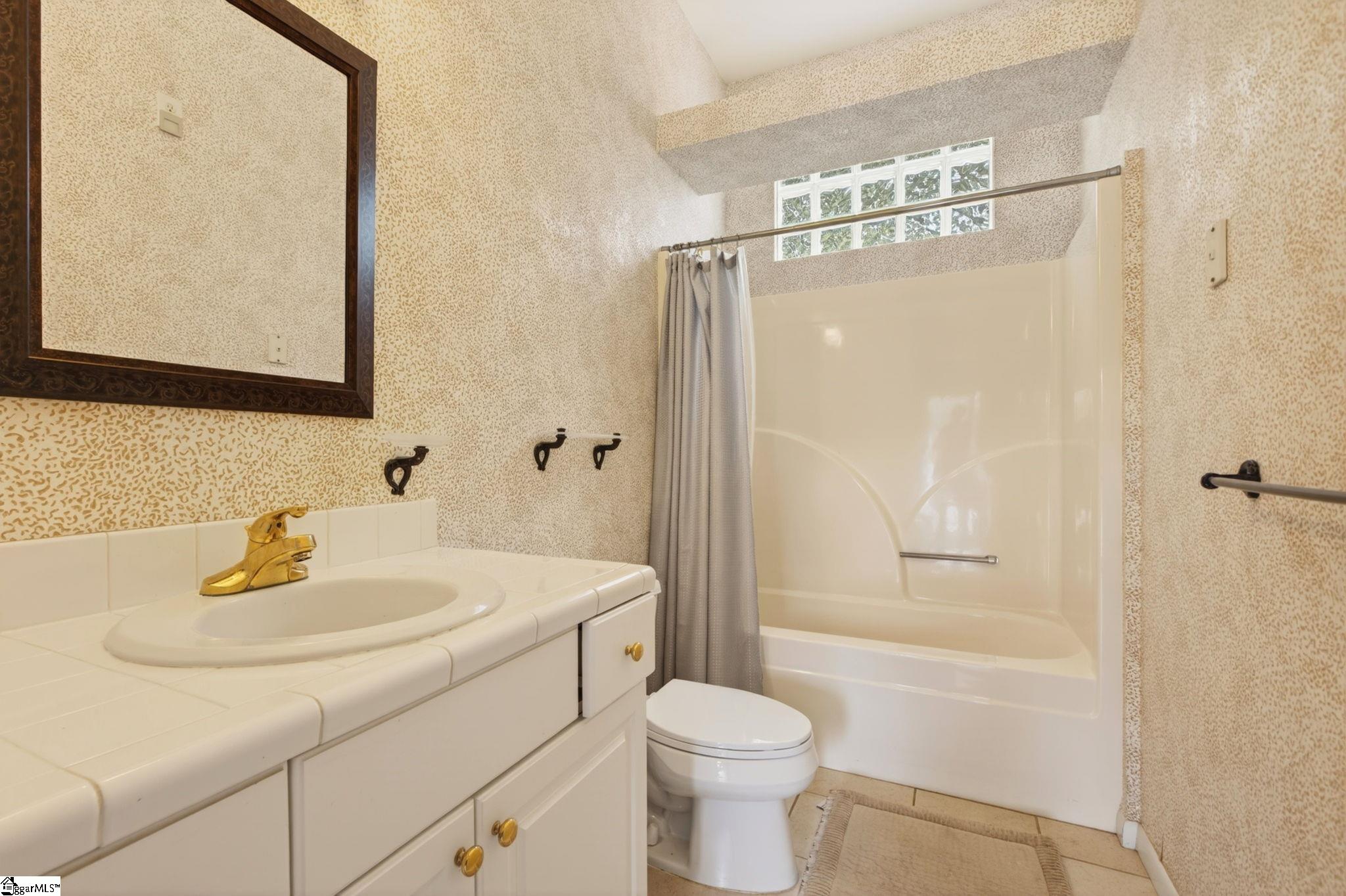 5 Country Squire Court Property Photo 22