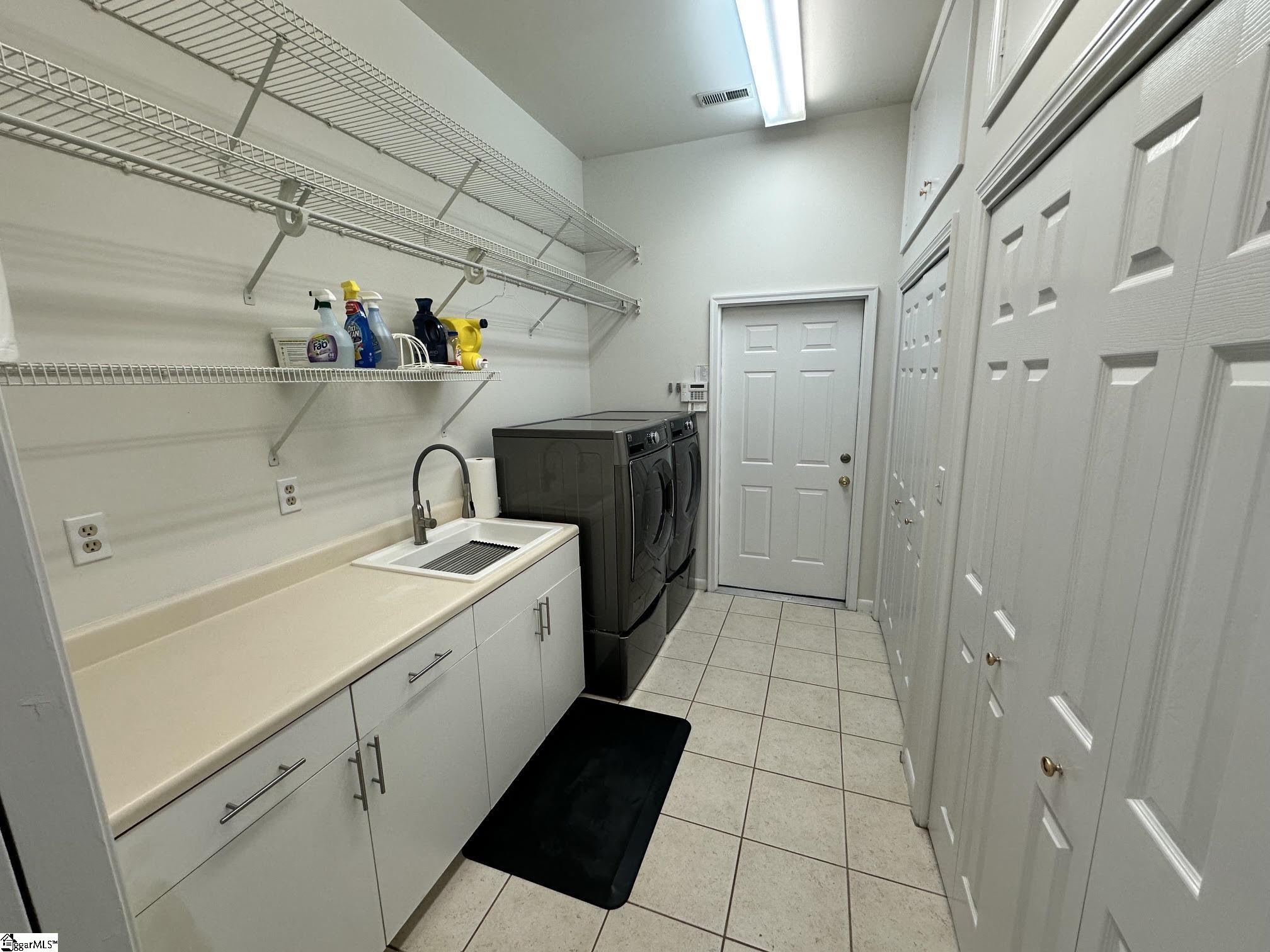 5 Country Squire Court Property Photo 28