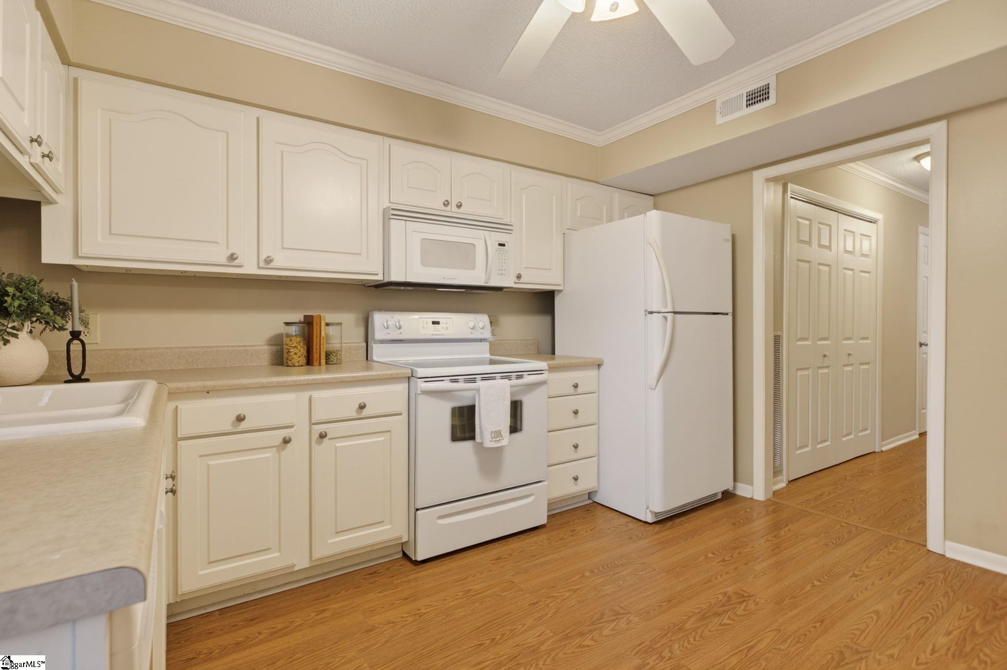 812 Reid School Road Property Photo 14
