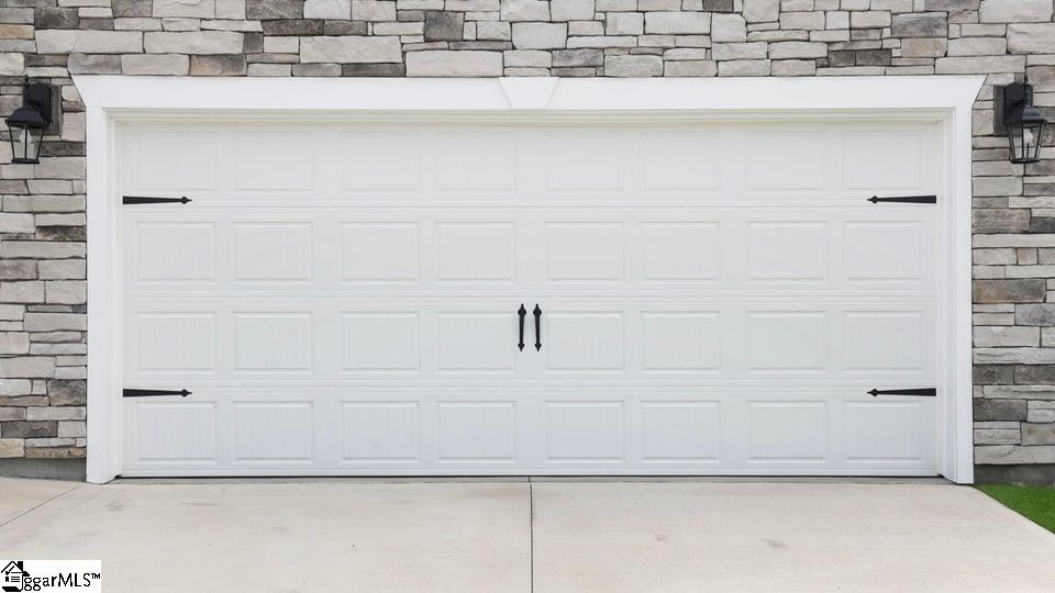 652 Munchberry Way Property Photo 3