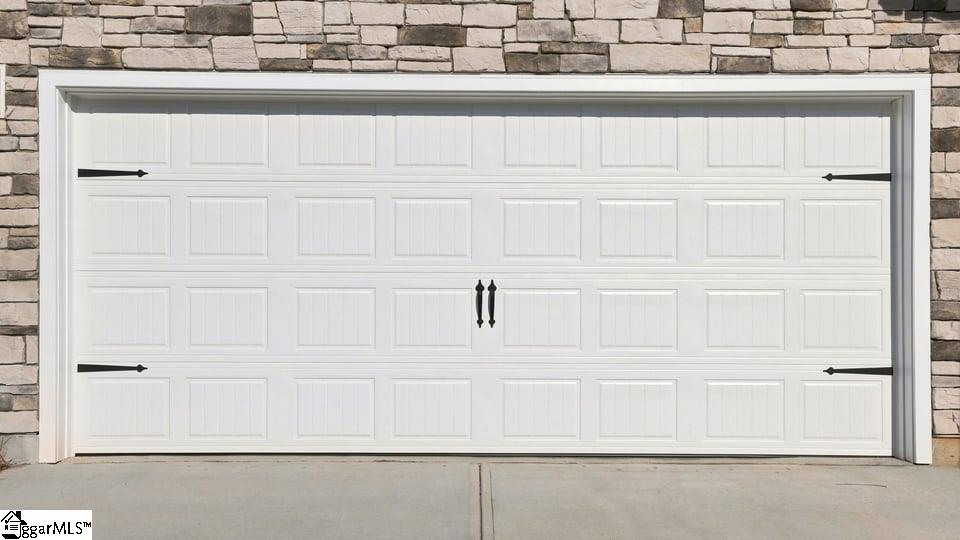 1609 Castlen Court Property Photo 3