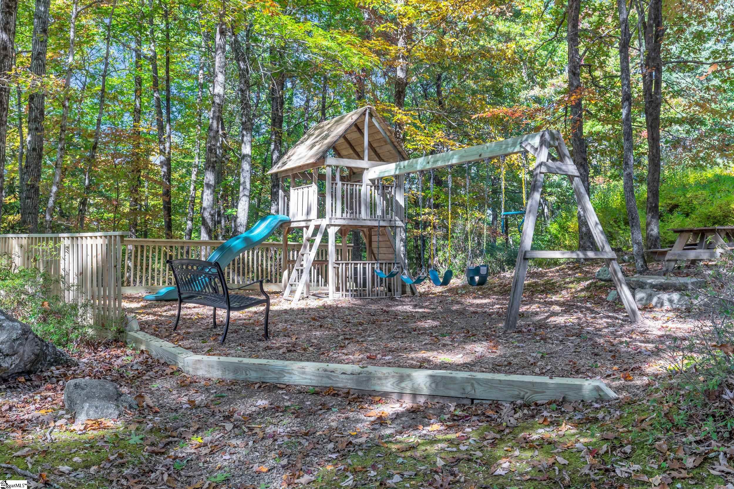 512 Cliff Ridge Drive Property Photo 26