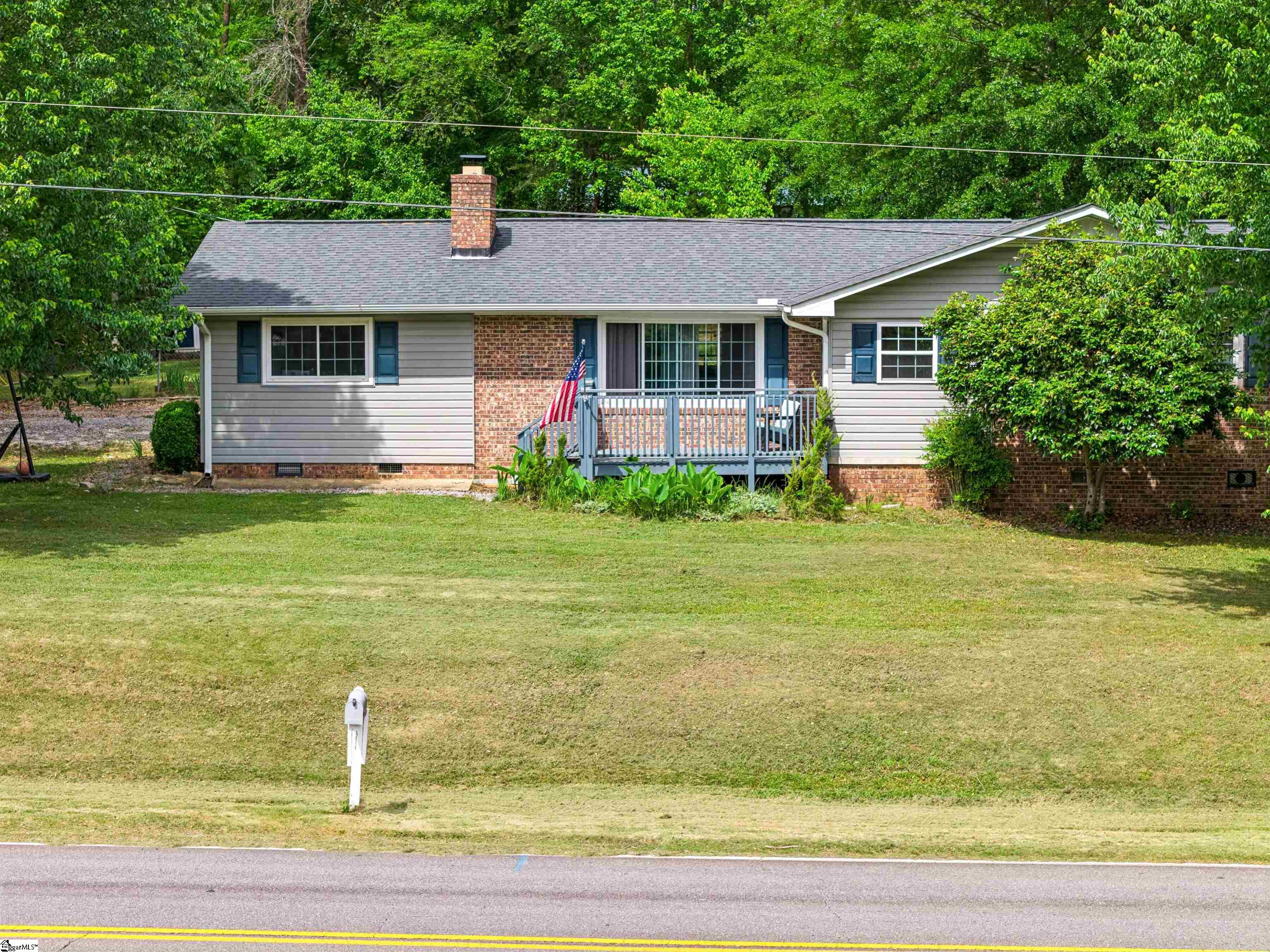 817 Johnson Road Property Photo 4