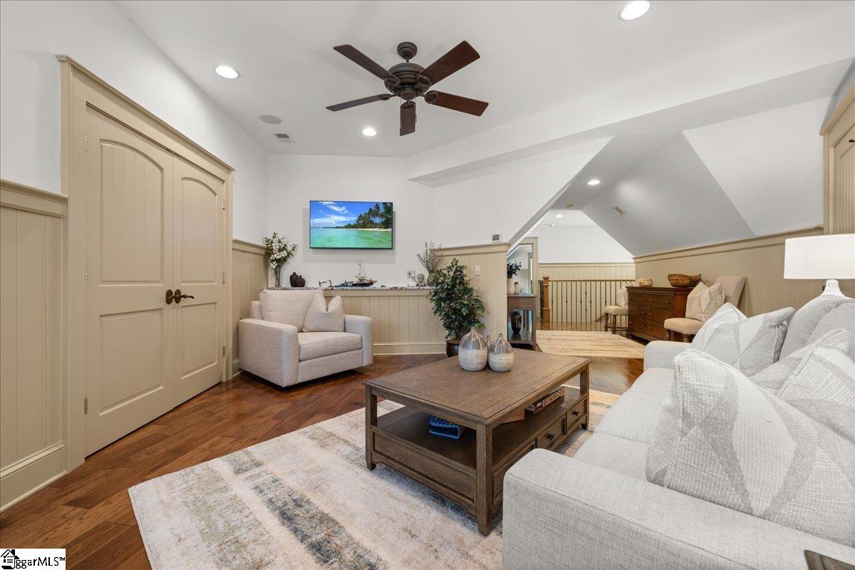 1590224 Property Photo 31