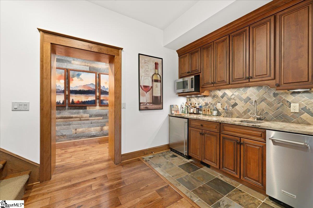 1590224 Property Photo 34