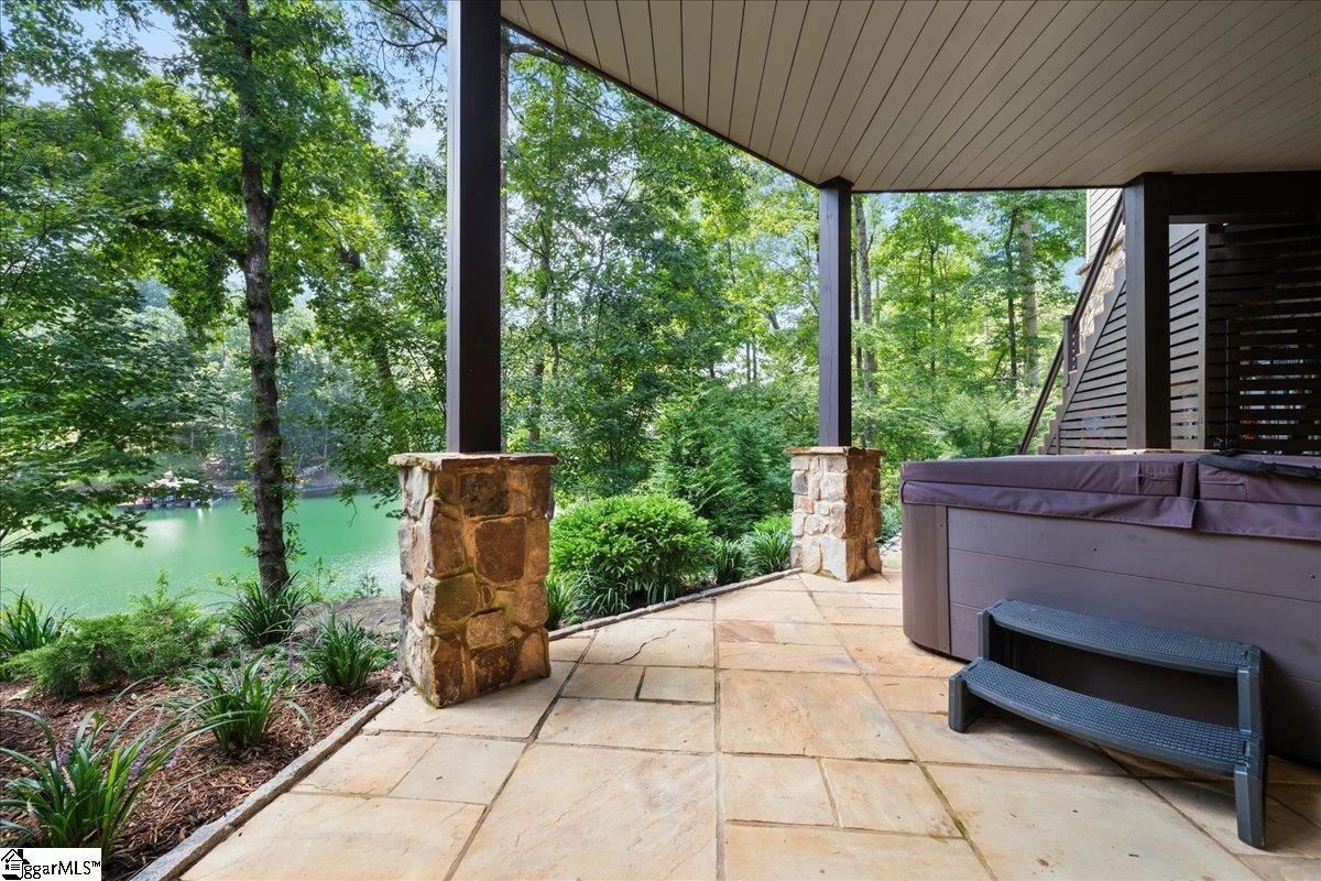 1590224 Property Photo 43