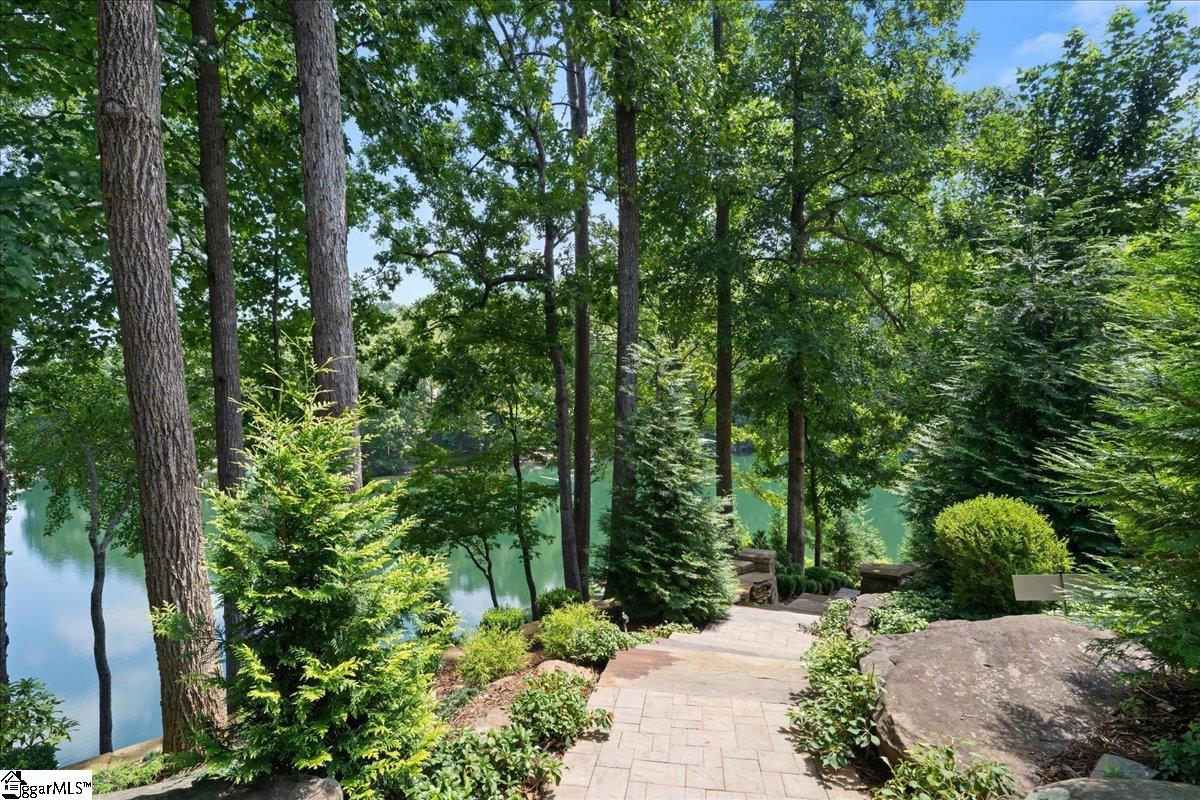 1590224 Property Photo 44