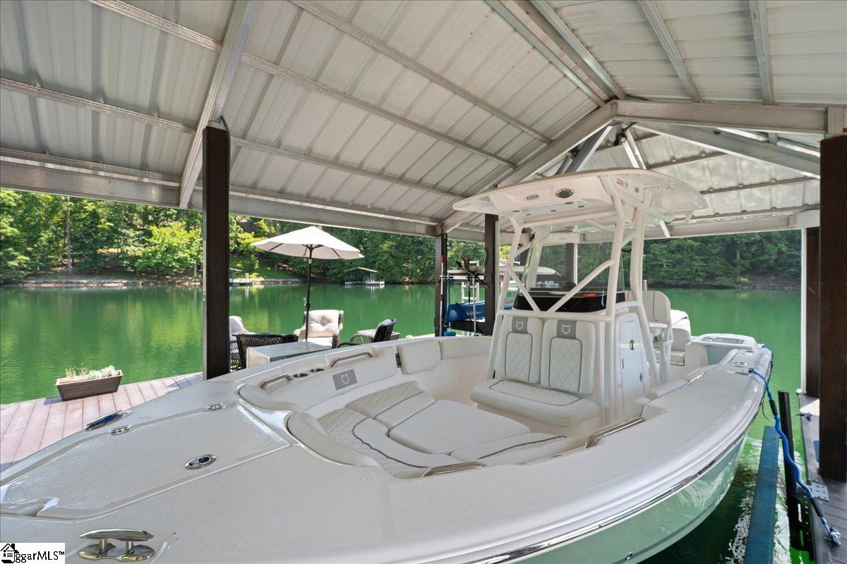 1590224 Property Photo 46