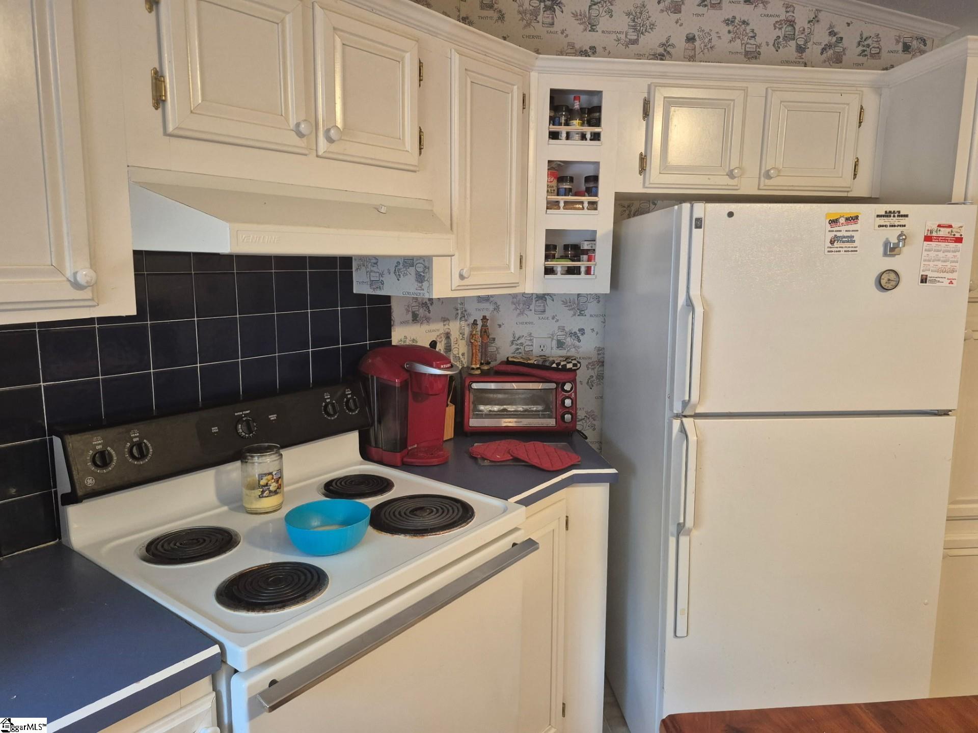 3825 Skippers Lodge Road Property Photo 9