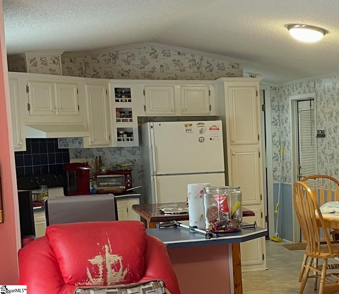3825 Skippers Lodge Road Property Photo 10