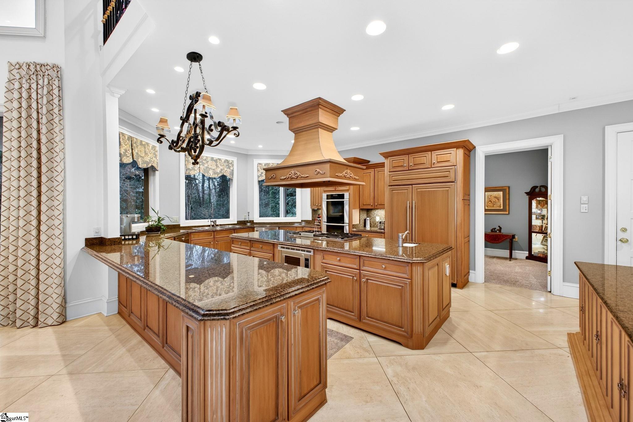 101 Tuscany Way Property Photo 11