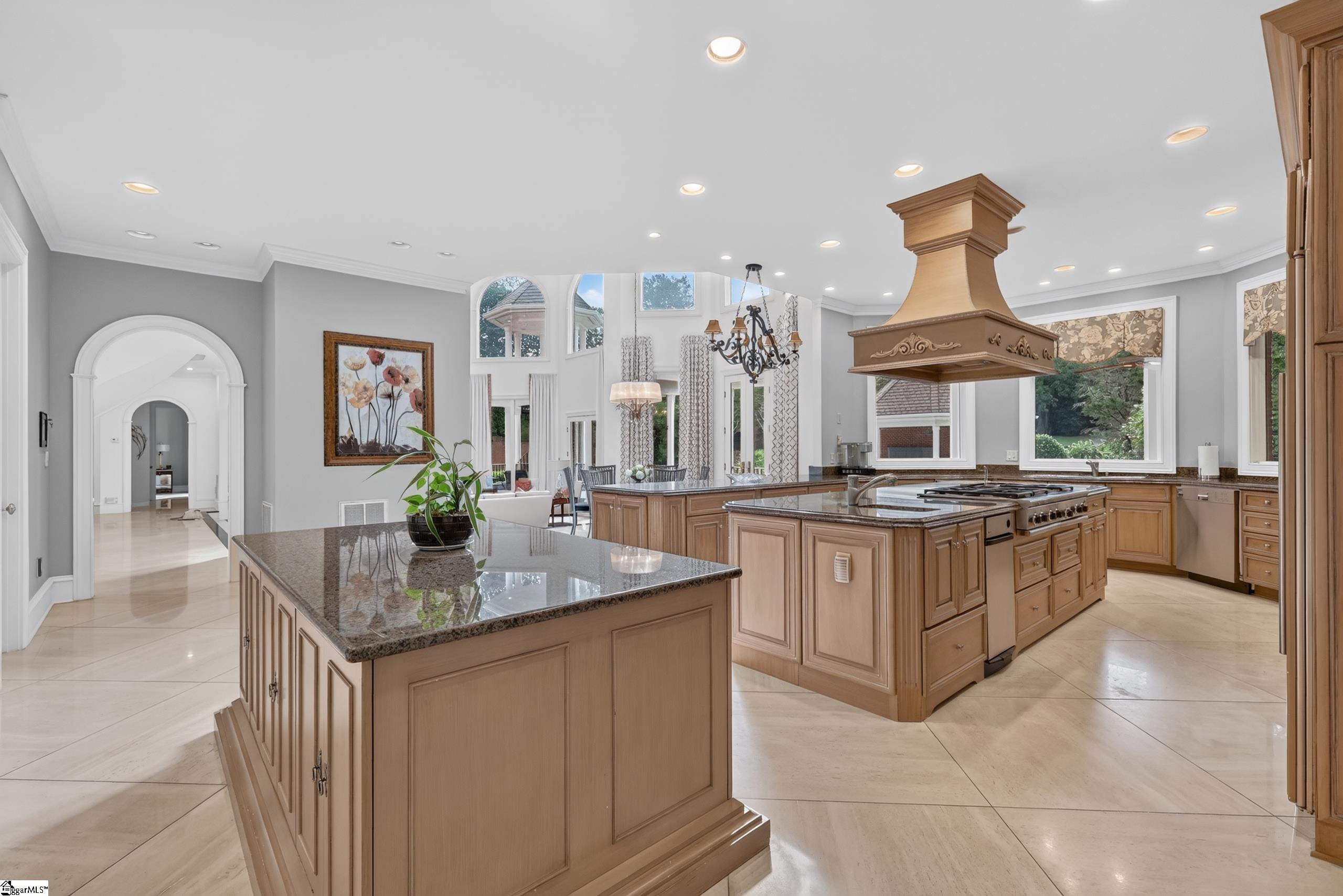 101 Tuscany Way Property Photo 12