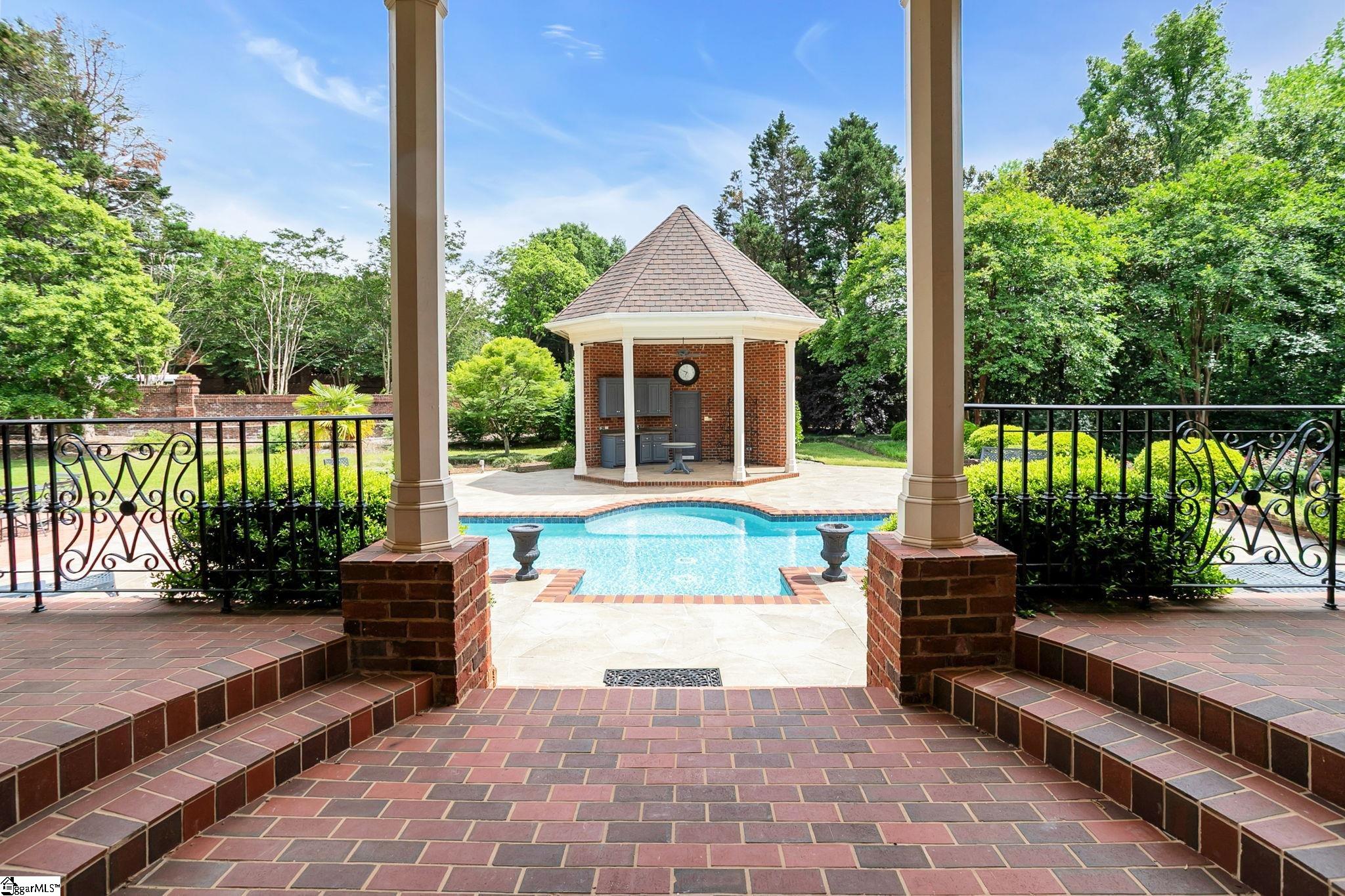 101 Tuscany Way Property Photo 43