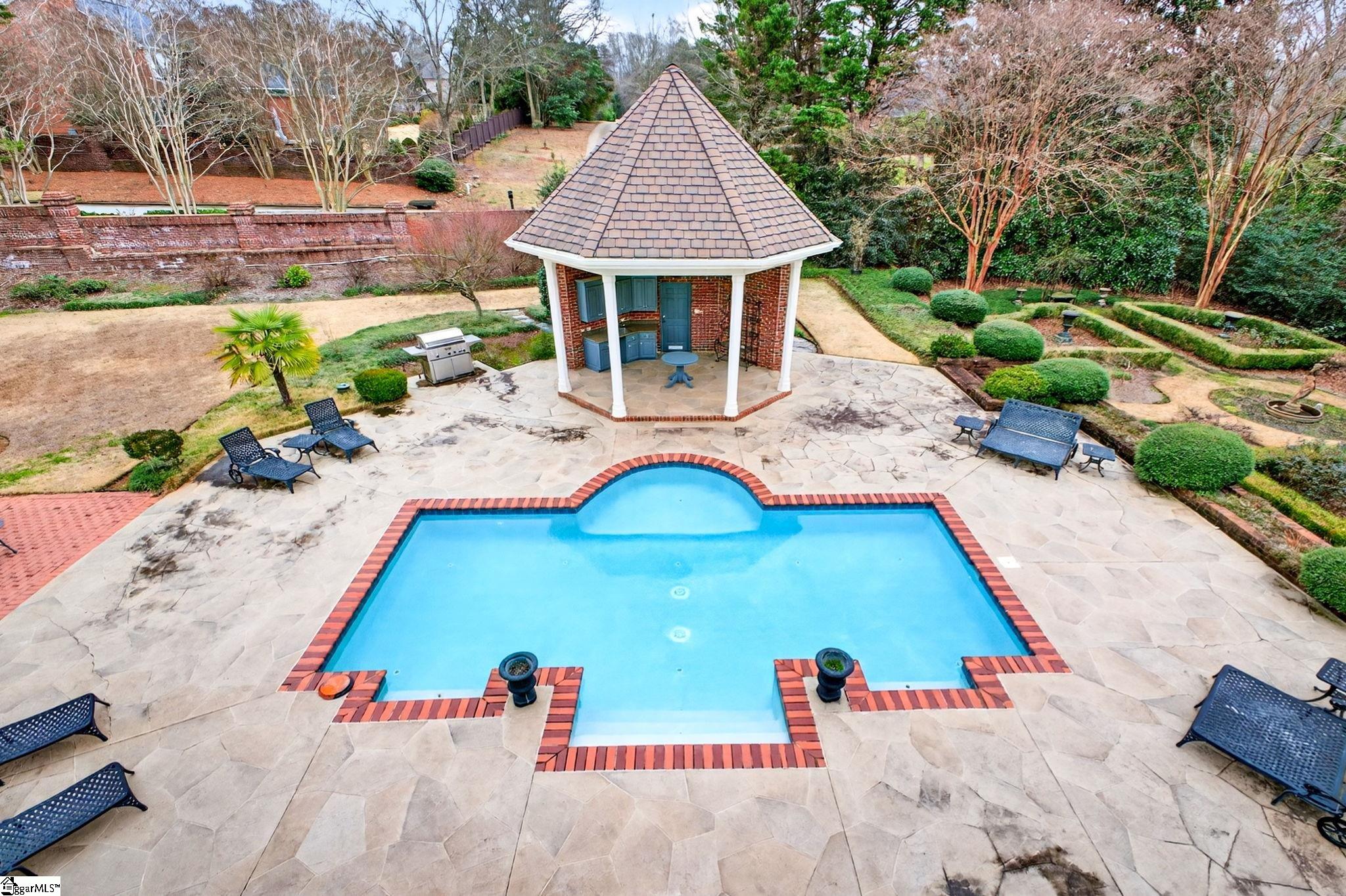 101 Tuscany Way Property Photo 47
