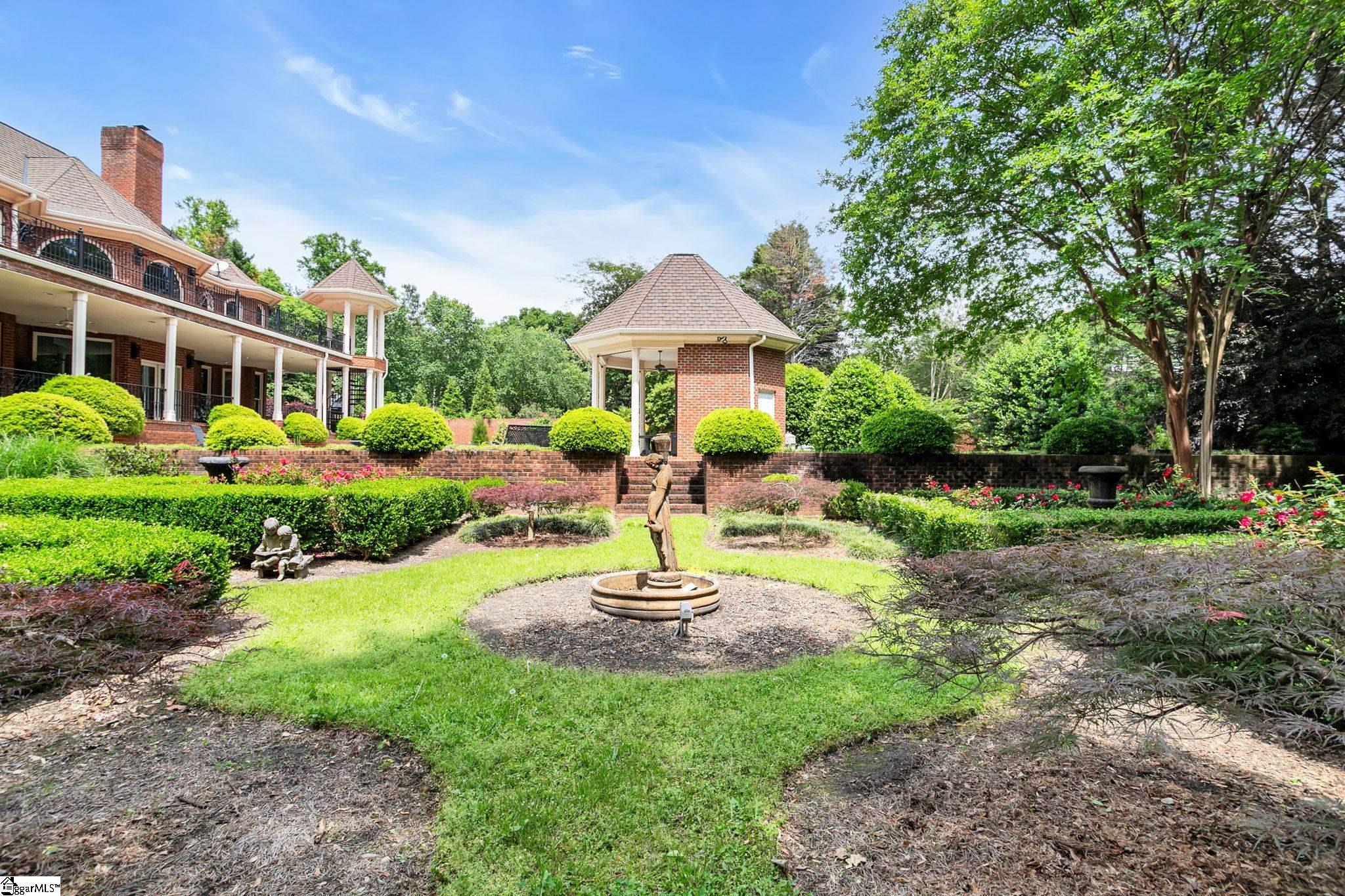 101 Tuscany Way Property Photo 48