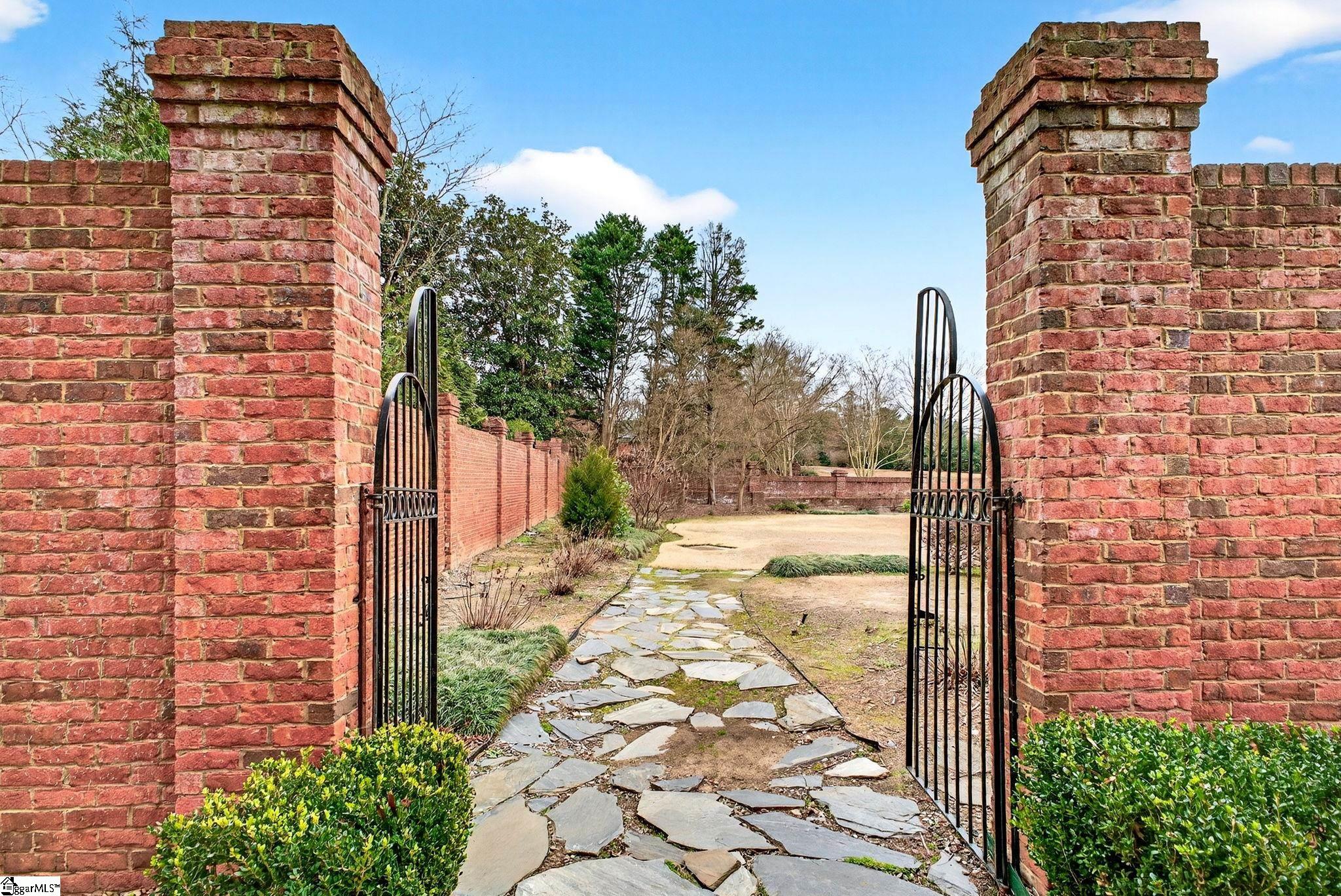 101 Tuscany Way Property Photo 50