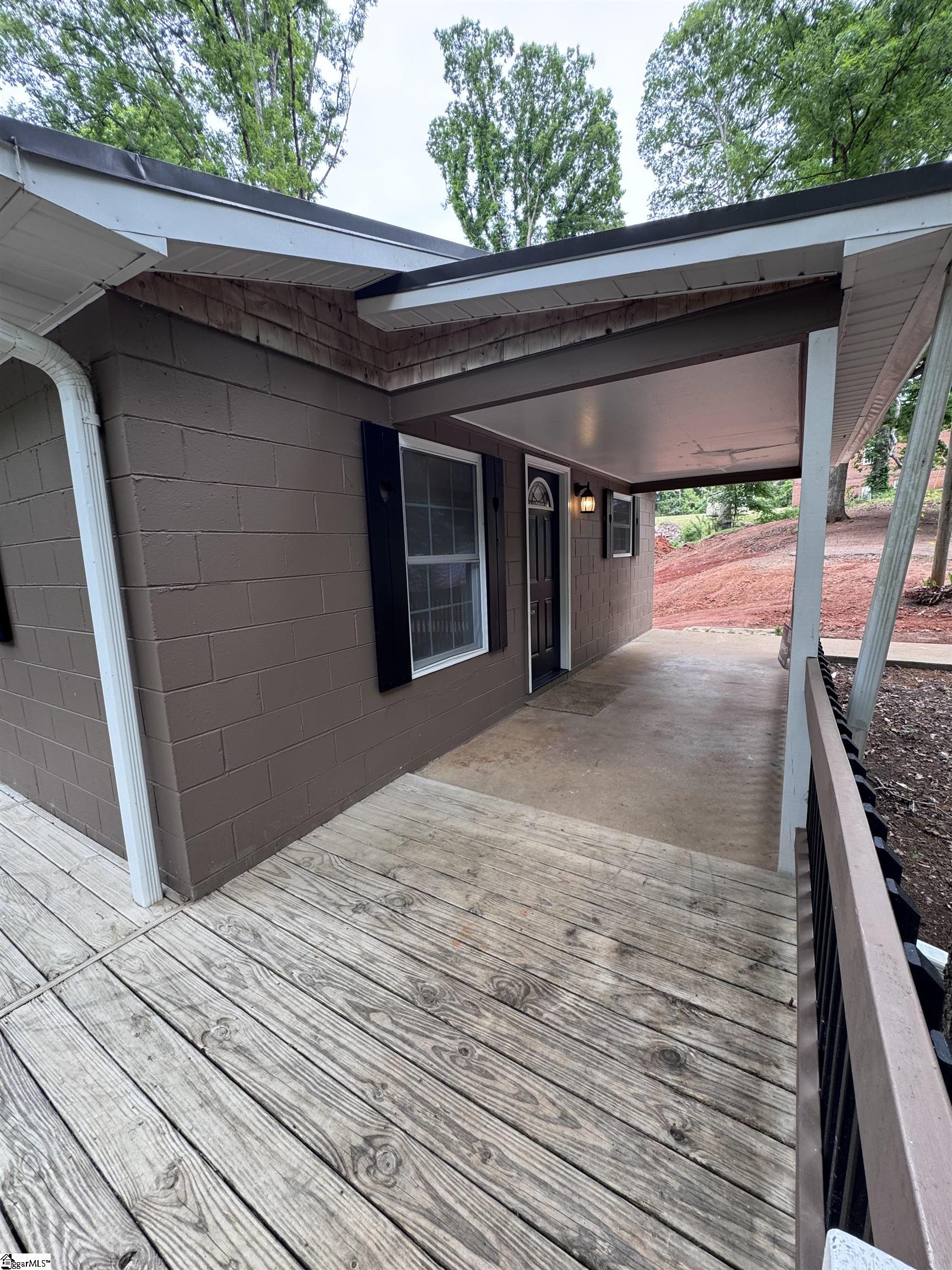 136 St John Zion Road Property Photo 3