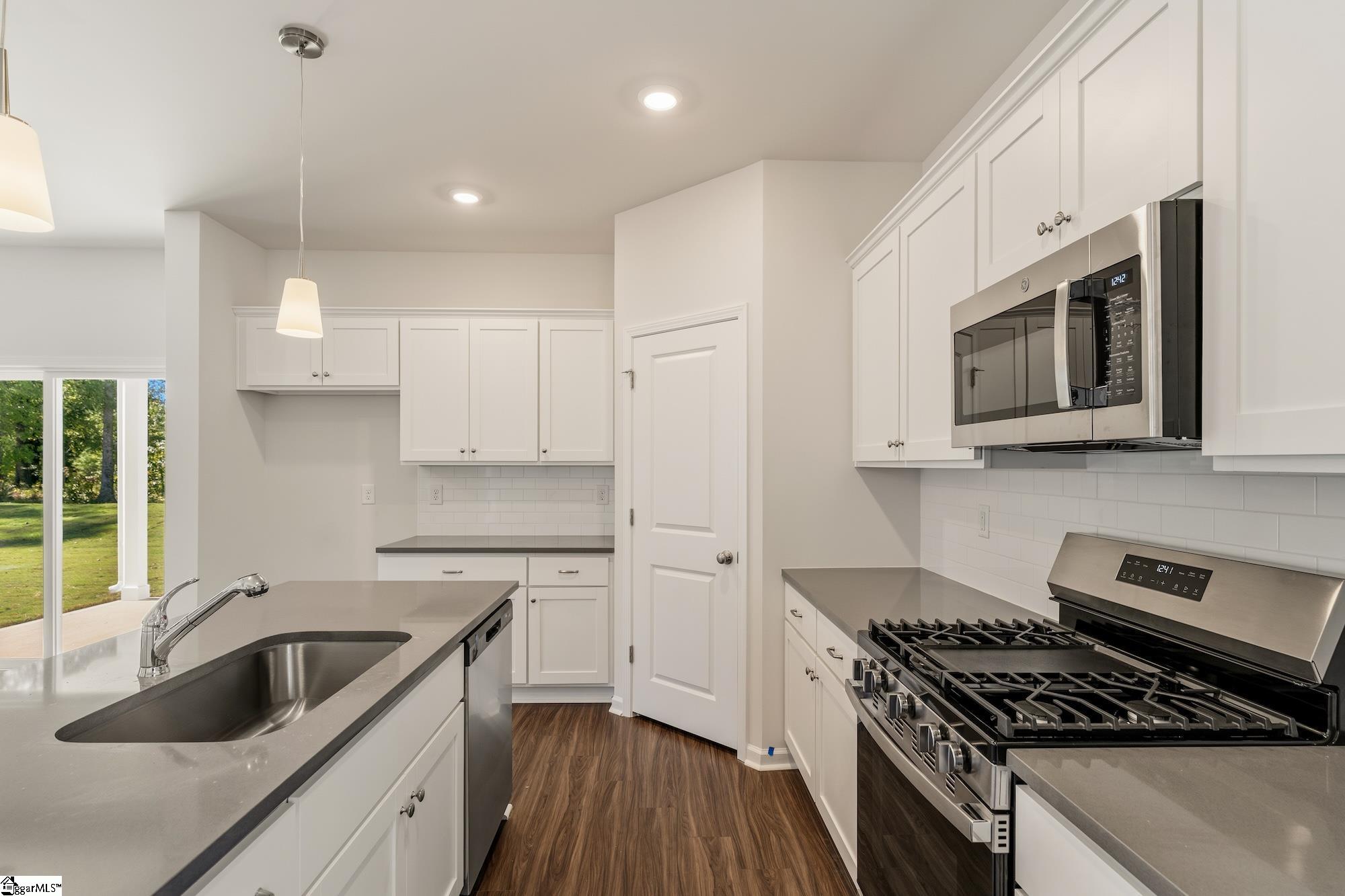 5063 Burke Meadows Run Property Photo 8