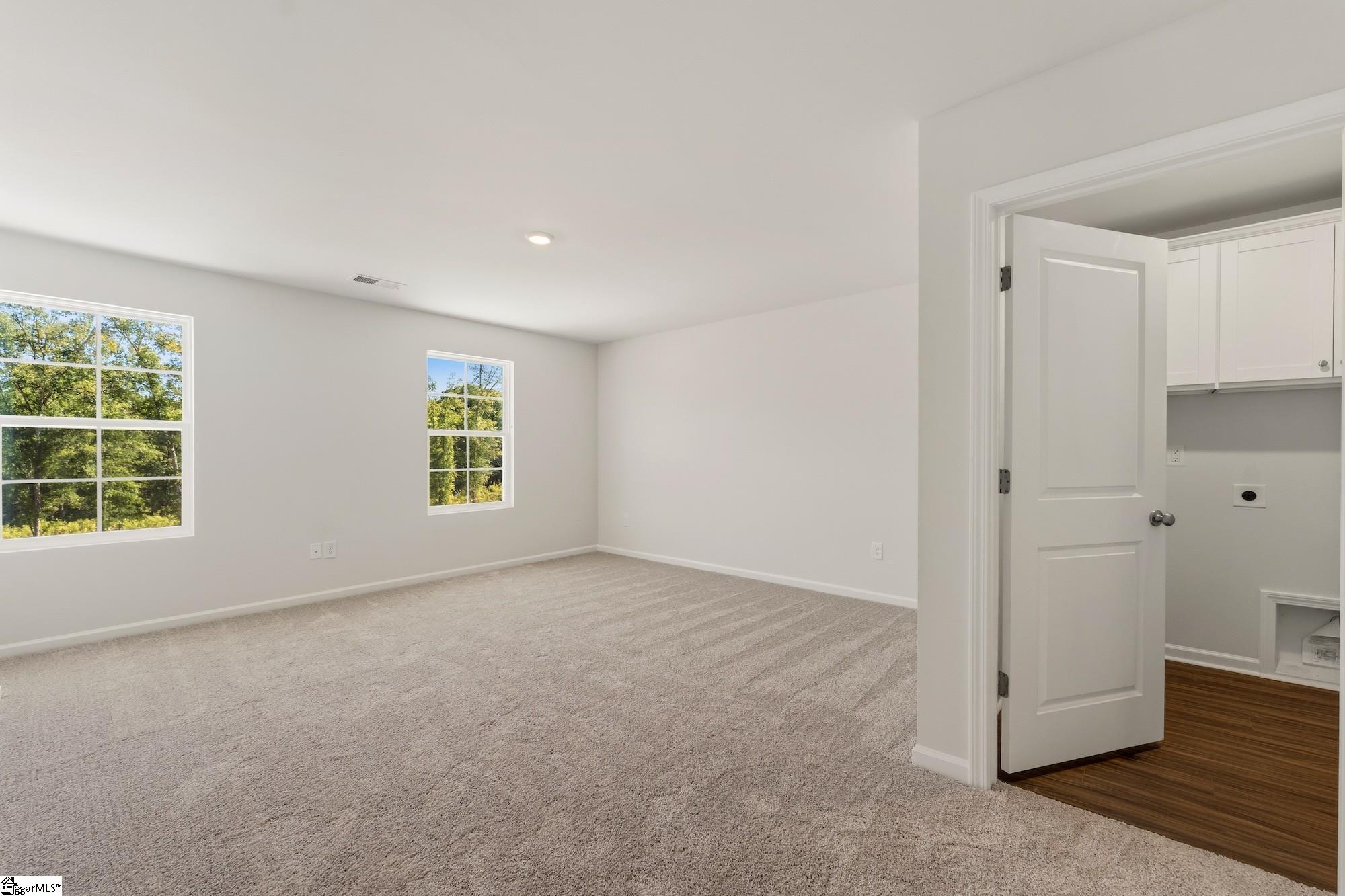 5063 Burke Meadows Run Property Photo 15