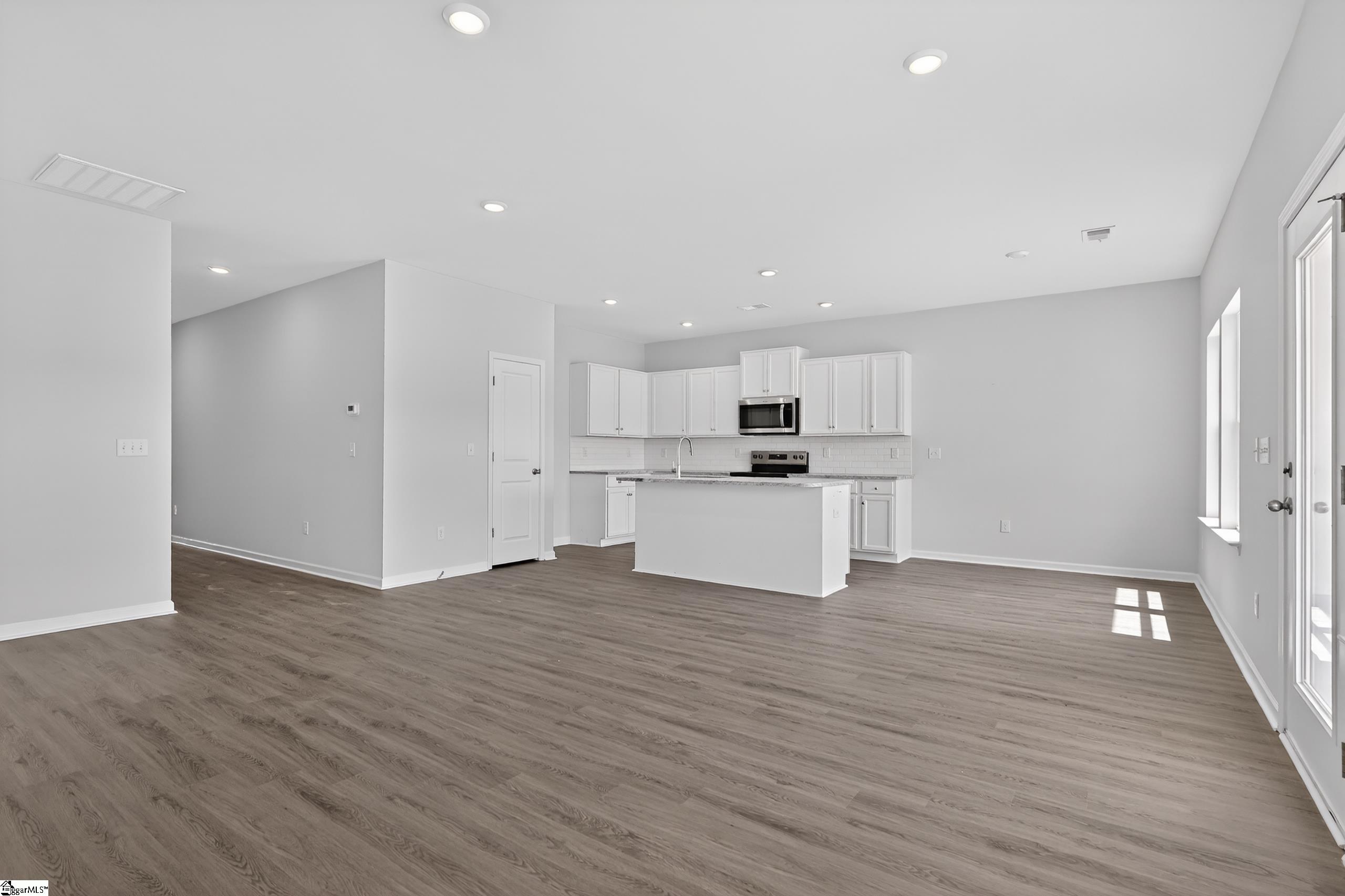 109 White Fields Avenue Property Photo 8