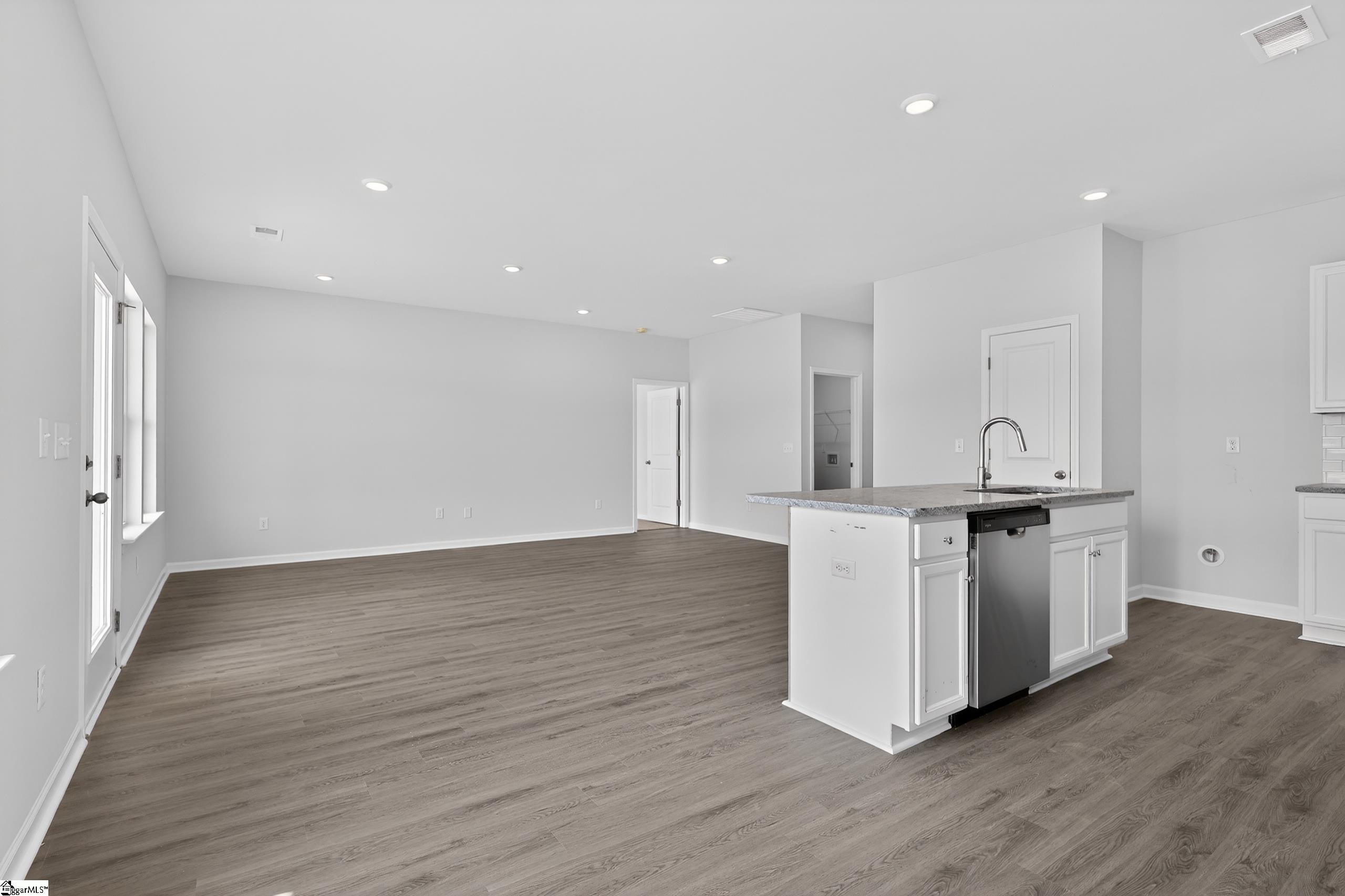 109 White Fields Avenue Property Photo 10