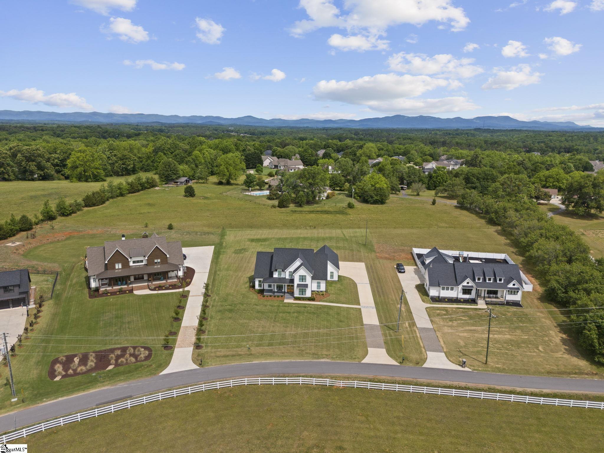 402 Old Batson Road Property Photo 3